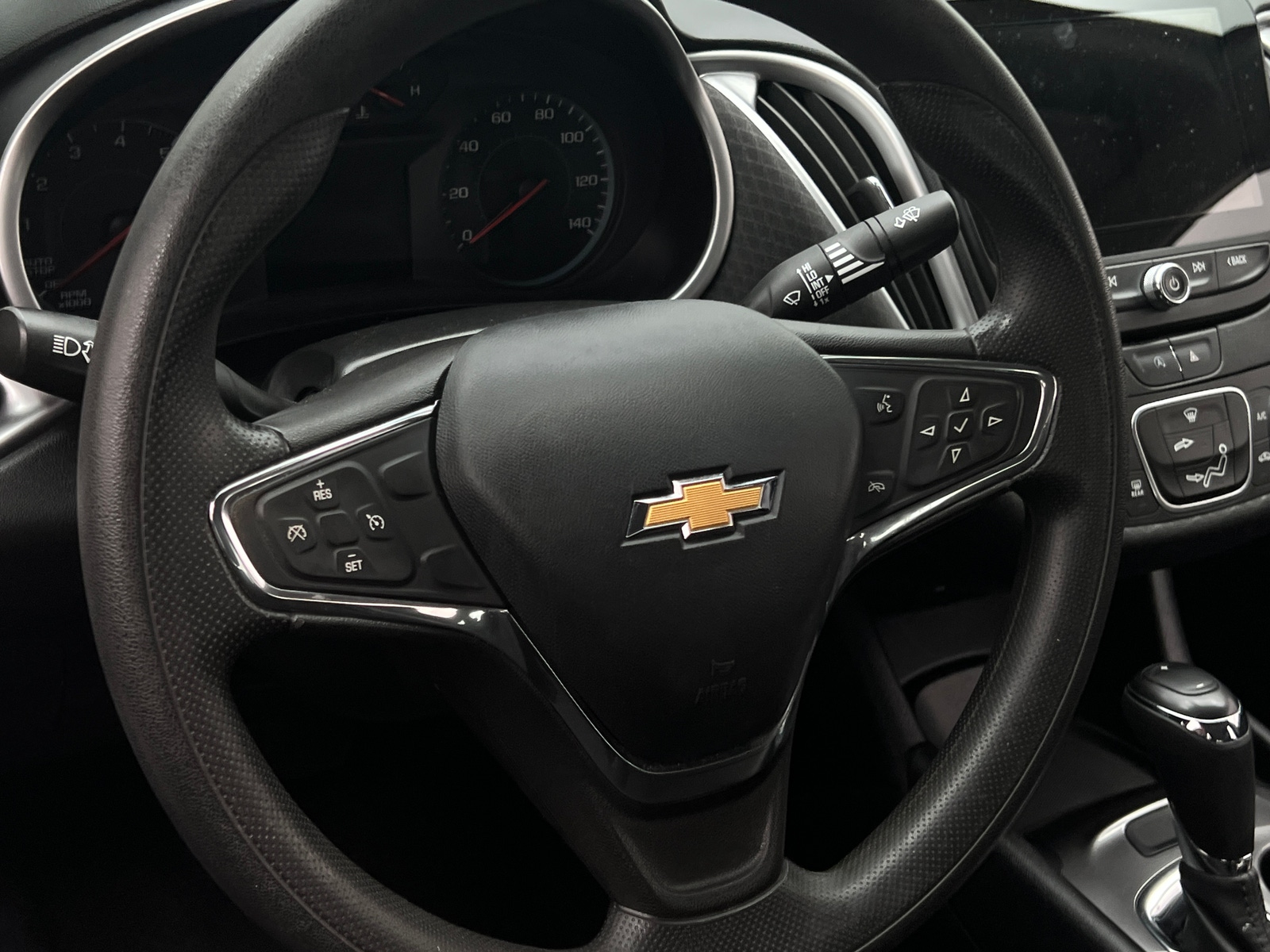 Thumbnail: 2020 Chevrolet Malibu - 5