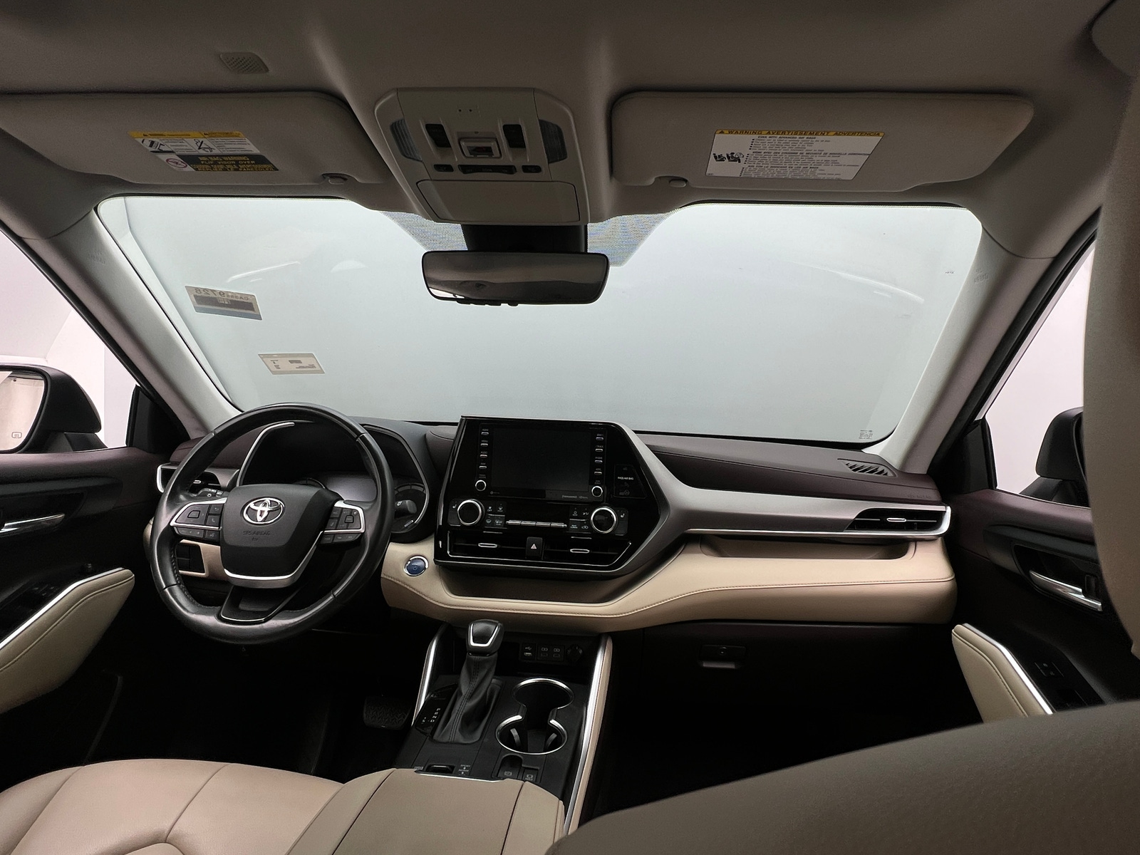 Thumbnail: 2022 Toyota Highlander - 2