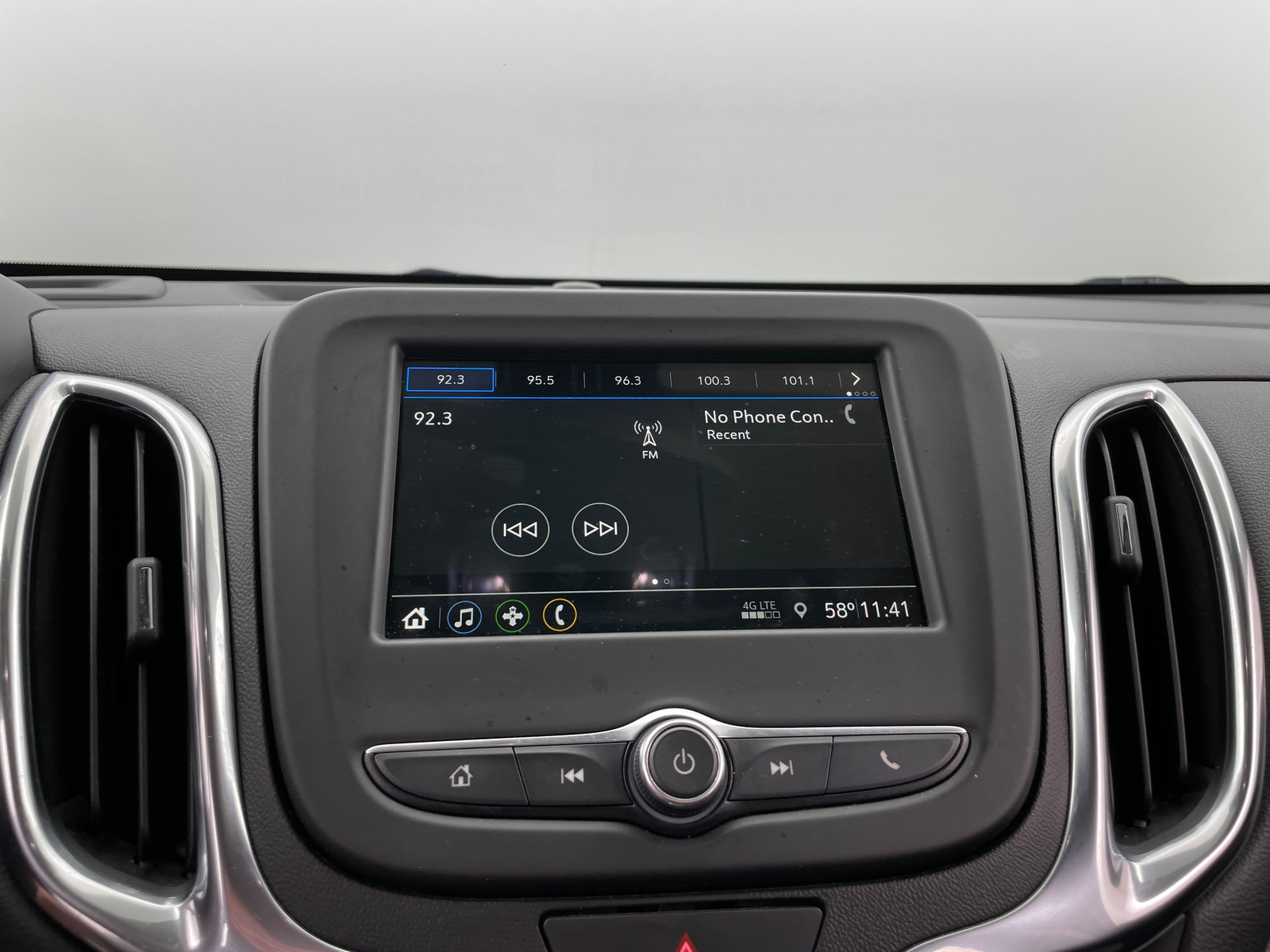 Thumbnail: 2019 Chevrolet Equinox - 4