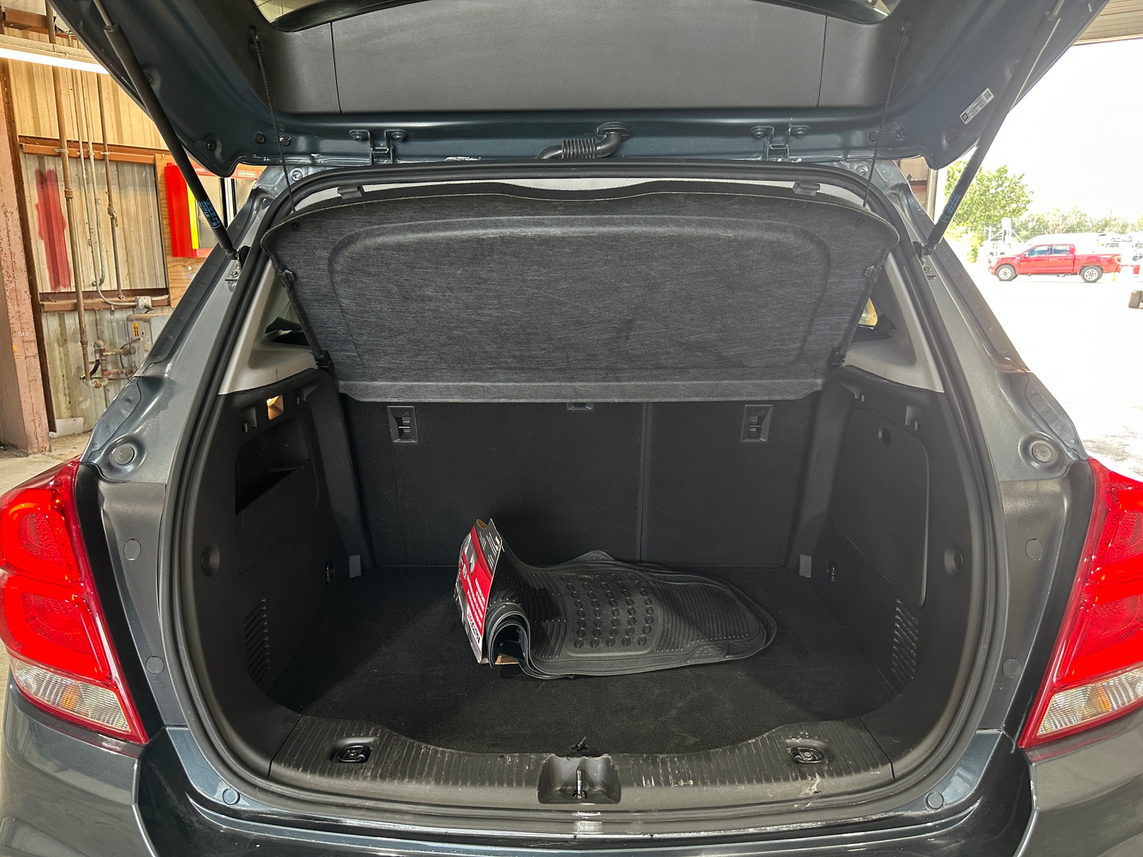 Thumbnail: 2021 Chevrolet Trax - 7