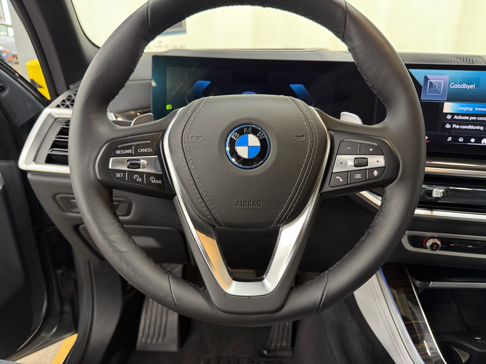 Thumbnail: 2025 BMW X5 - 4
