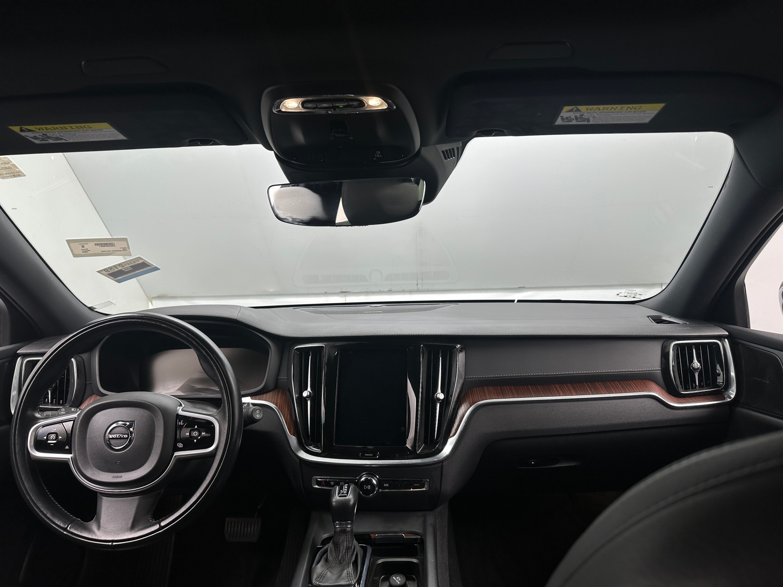 Thumbnail: 2020 Volvo V60 - 2