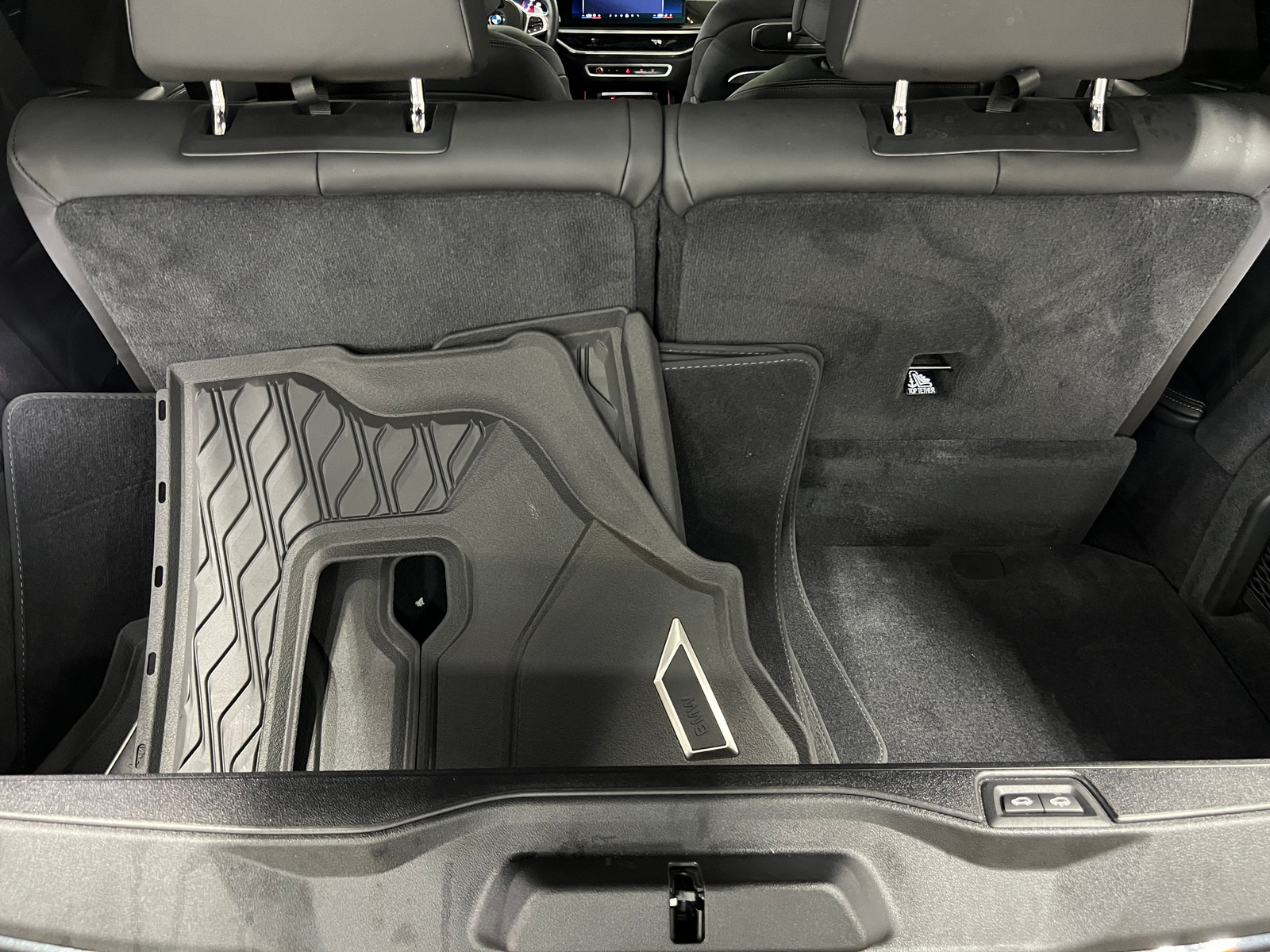 Thumbnail: 2025 BMW X7 - 6