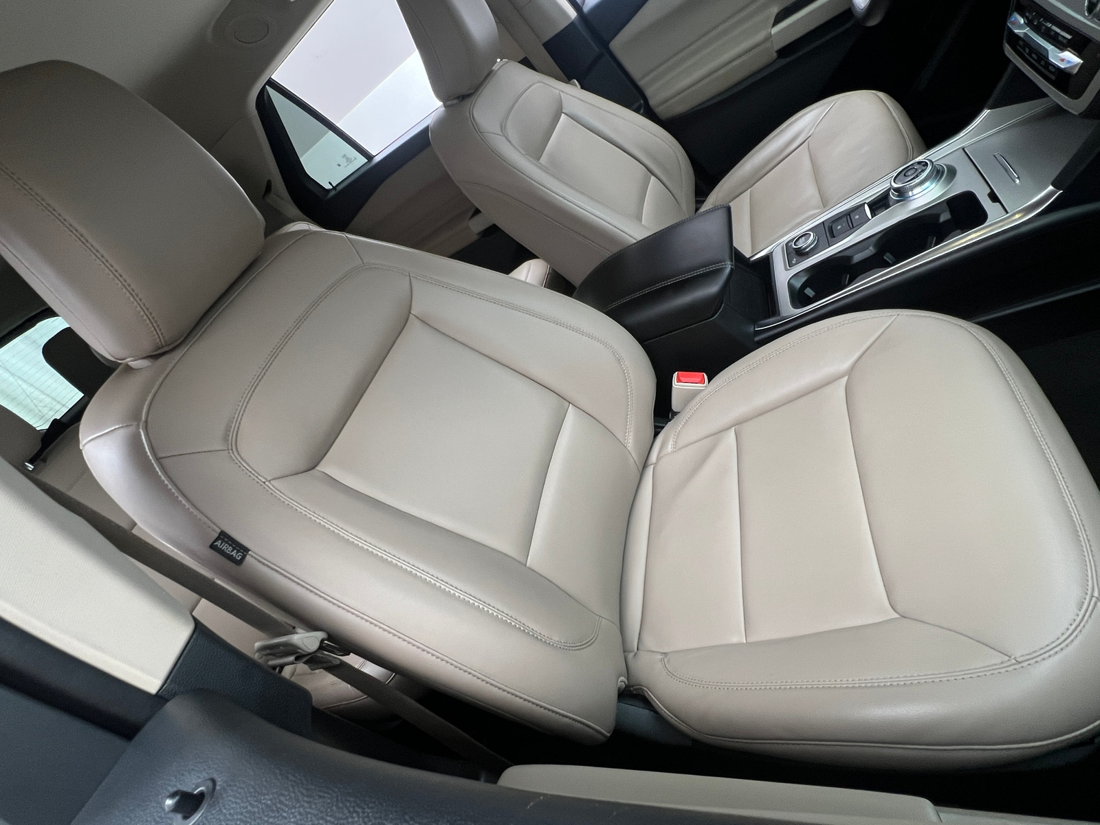 Thumbnail: 2022 Ford Explorer - 2
