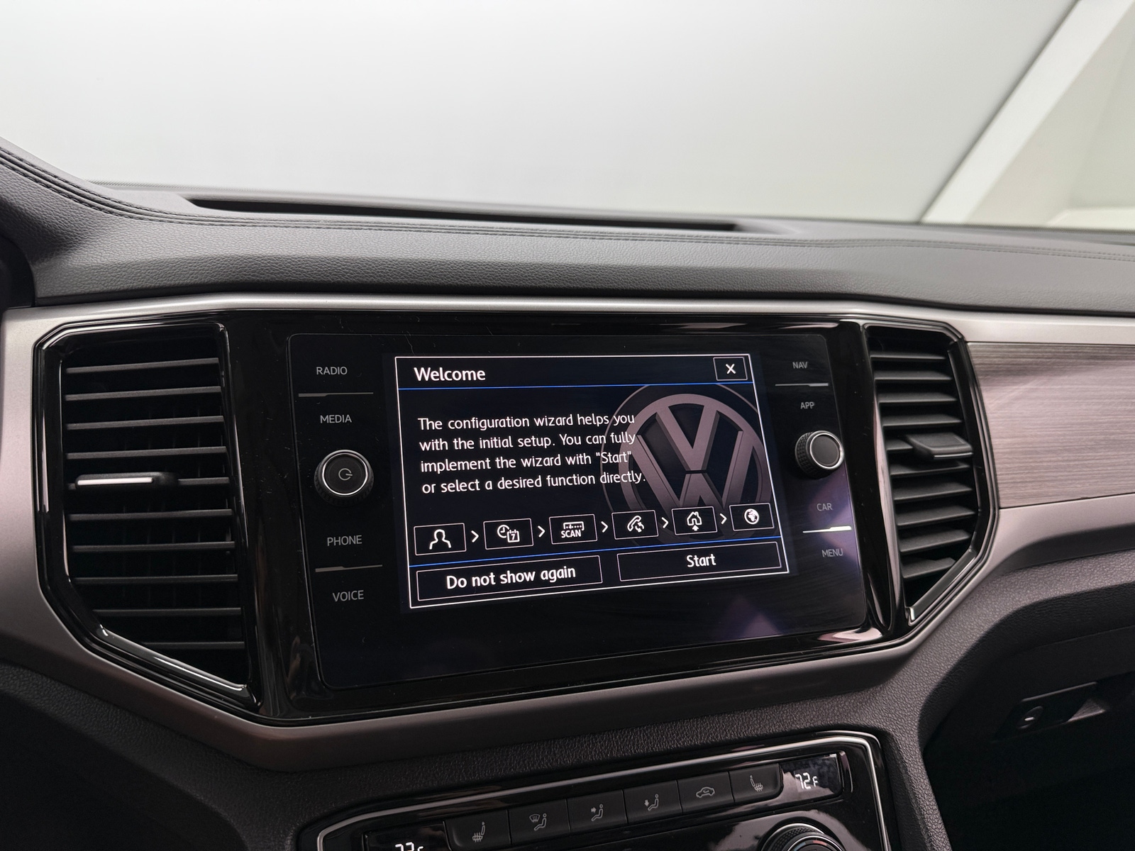 Thumbnail: 2021 Volkswagen Atlas - 3