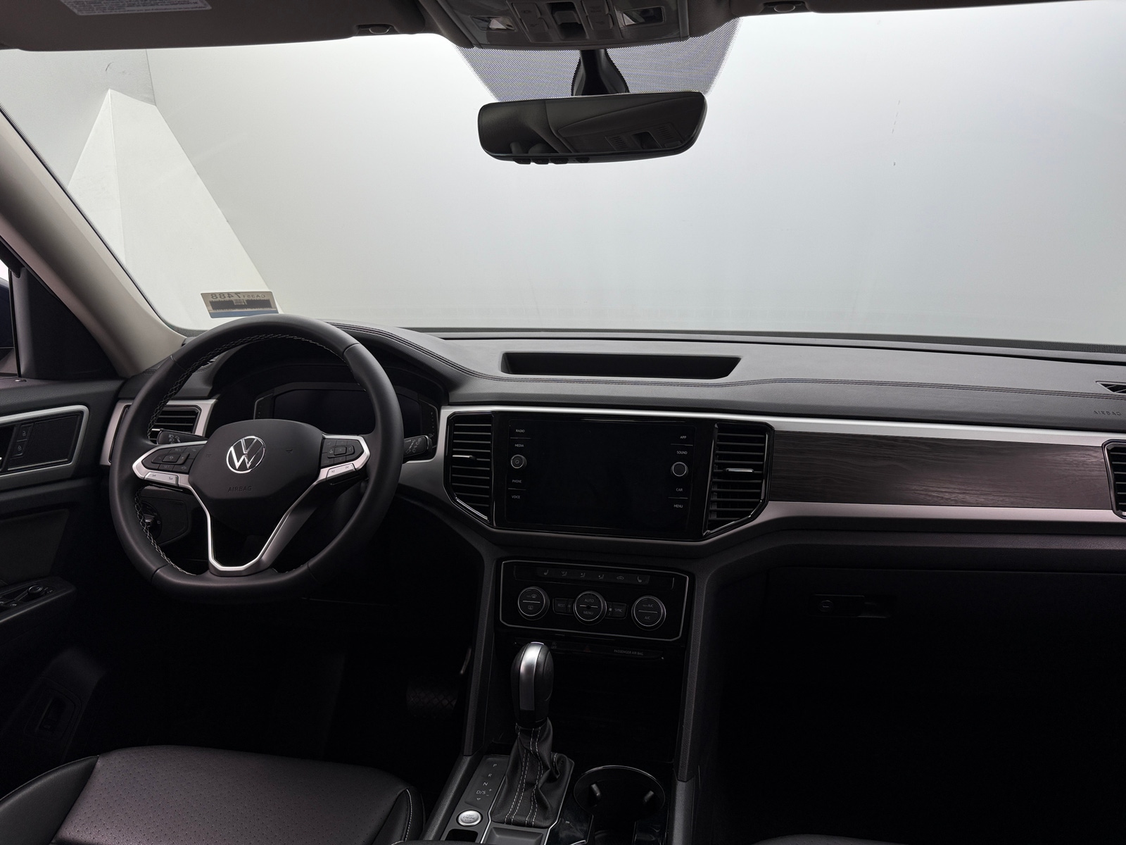 Thumbnail: 2023 Volkswagen Atlas - 2