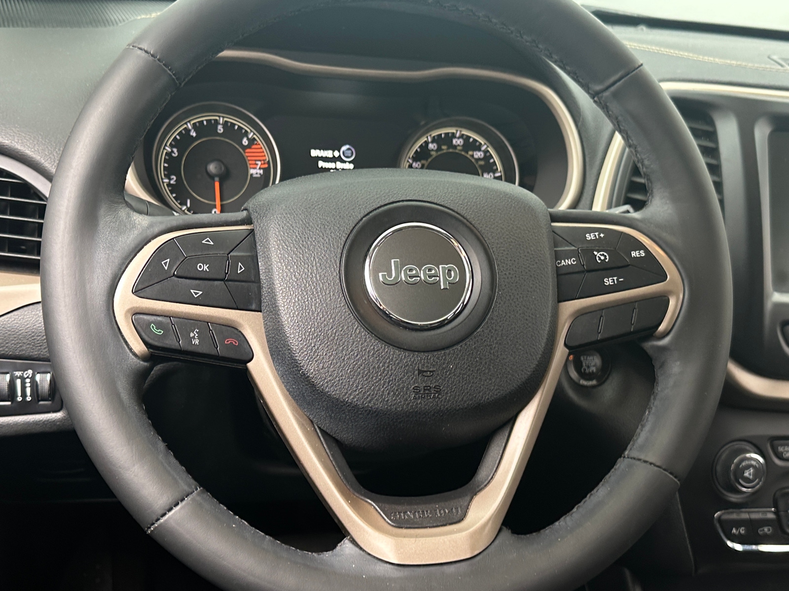 Thumbnail: 2016 Jeep Cherokee - 4