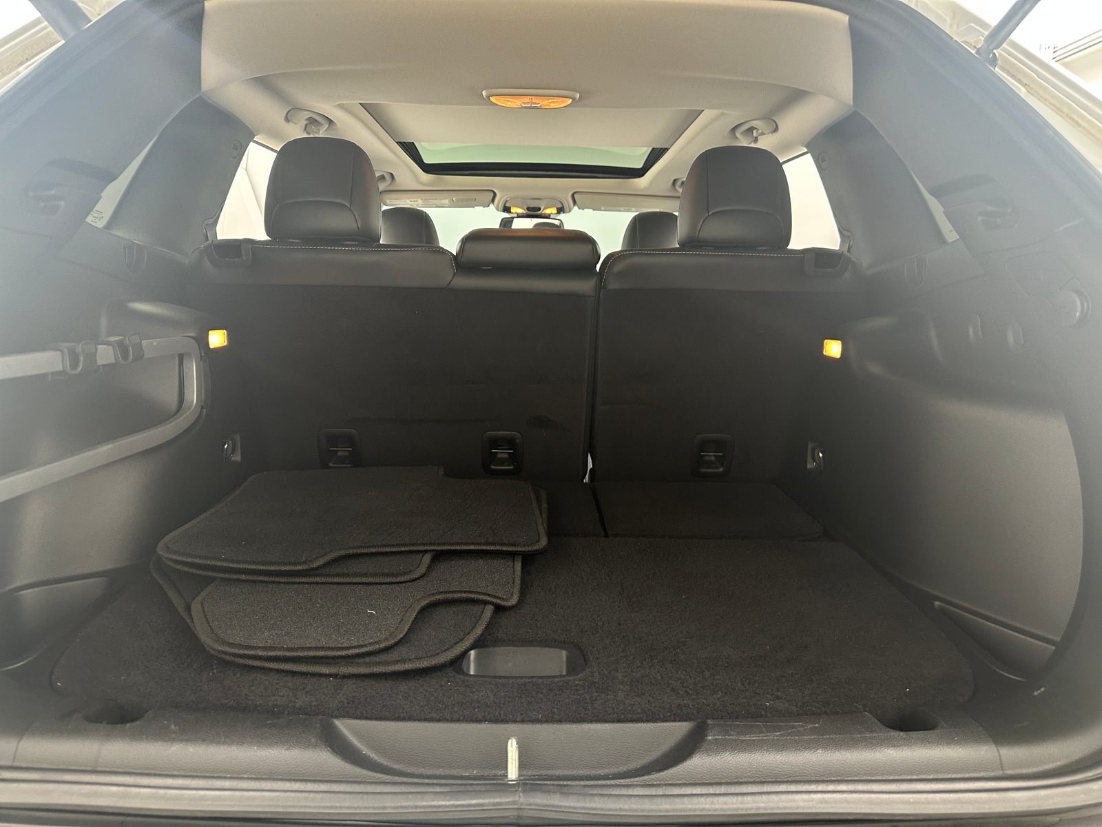 Thumbnail: 2016 Jeep Cherokee - 6