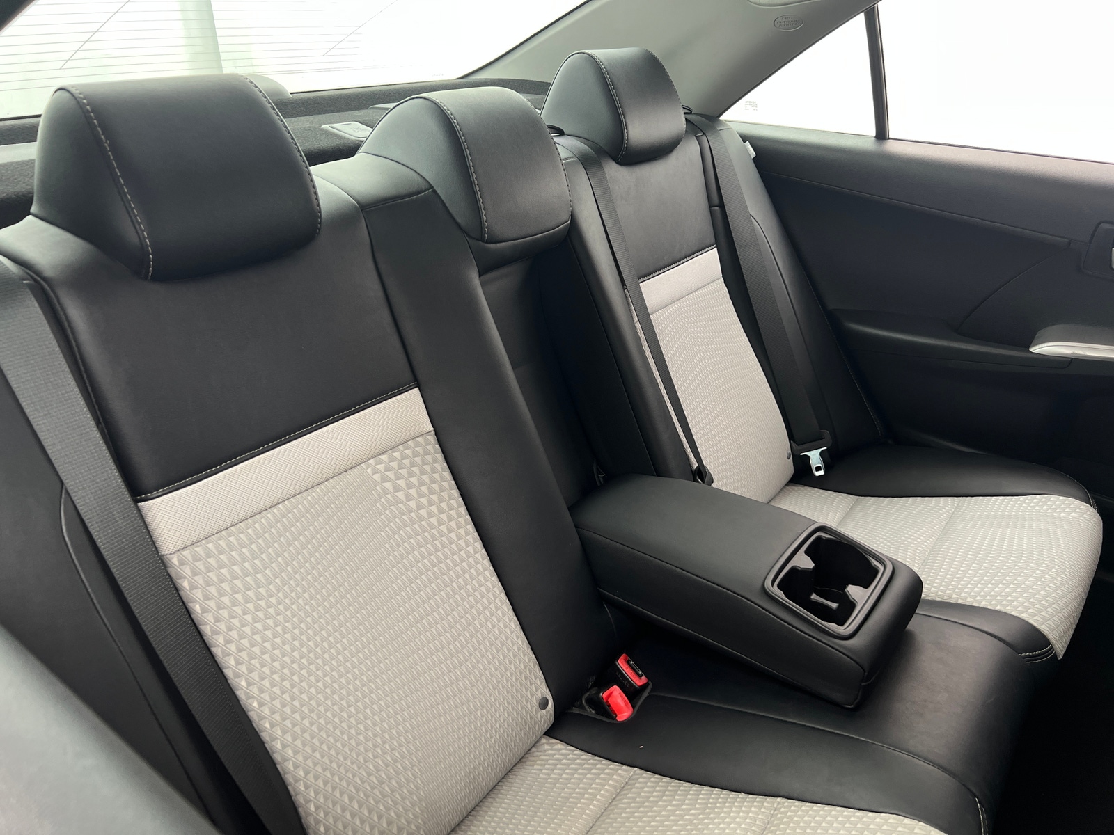 Thumbnail: 2014 Toyota Camry - 6