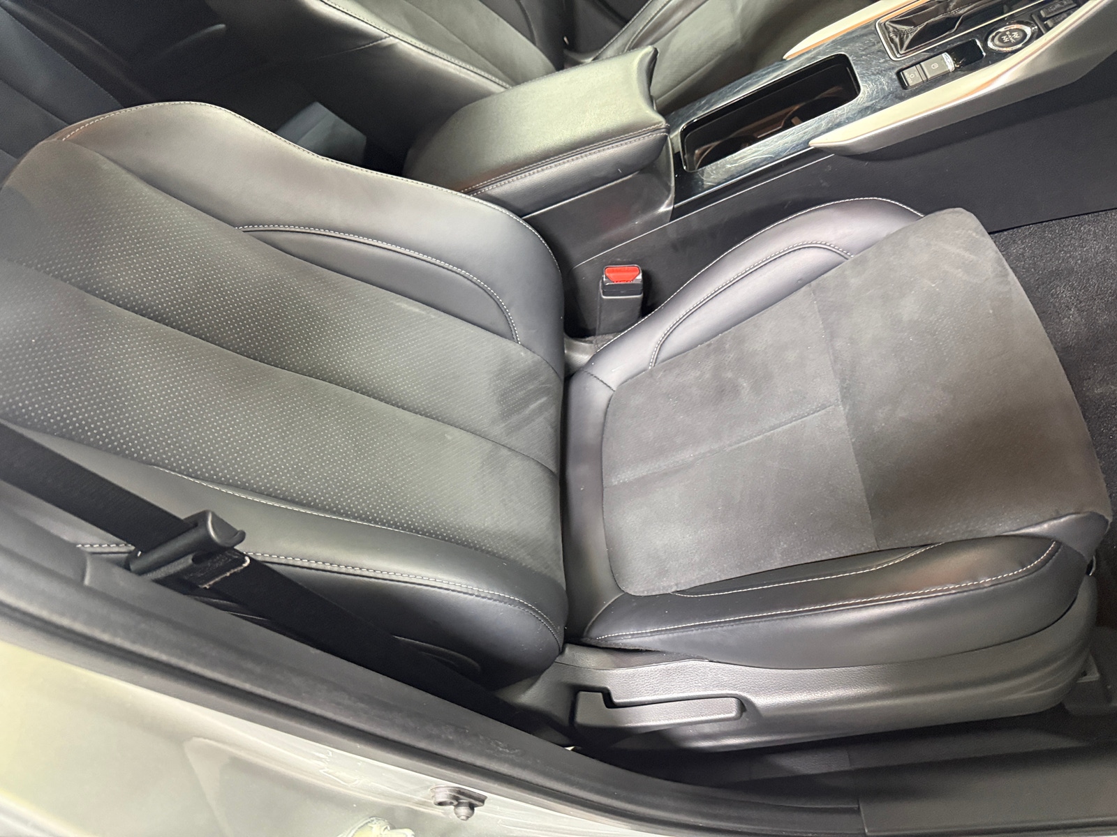 Thumbnail: 2024 Mitsubishi Eclipse Cross - 2