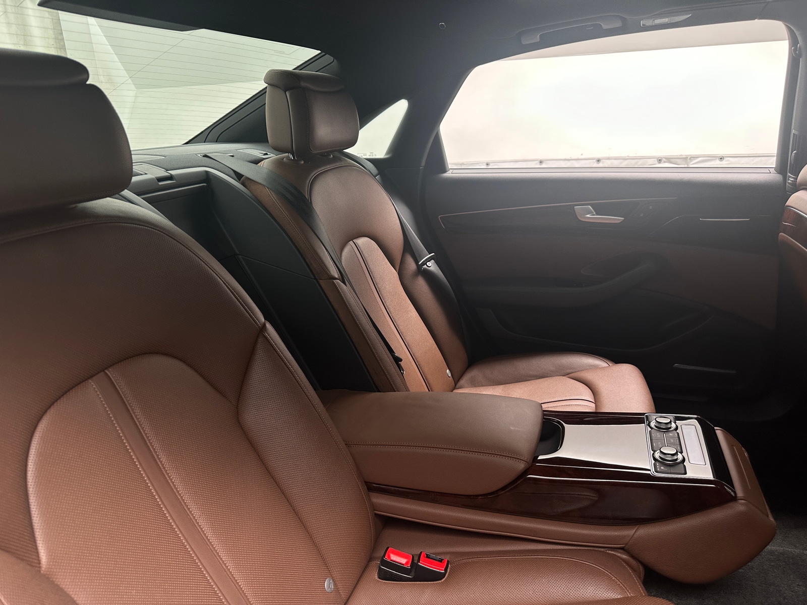 Thumbnail: 2013 Audi A8 - 5