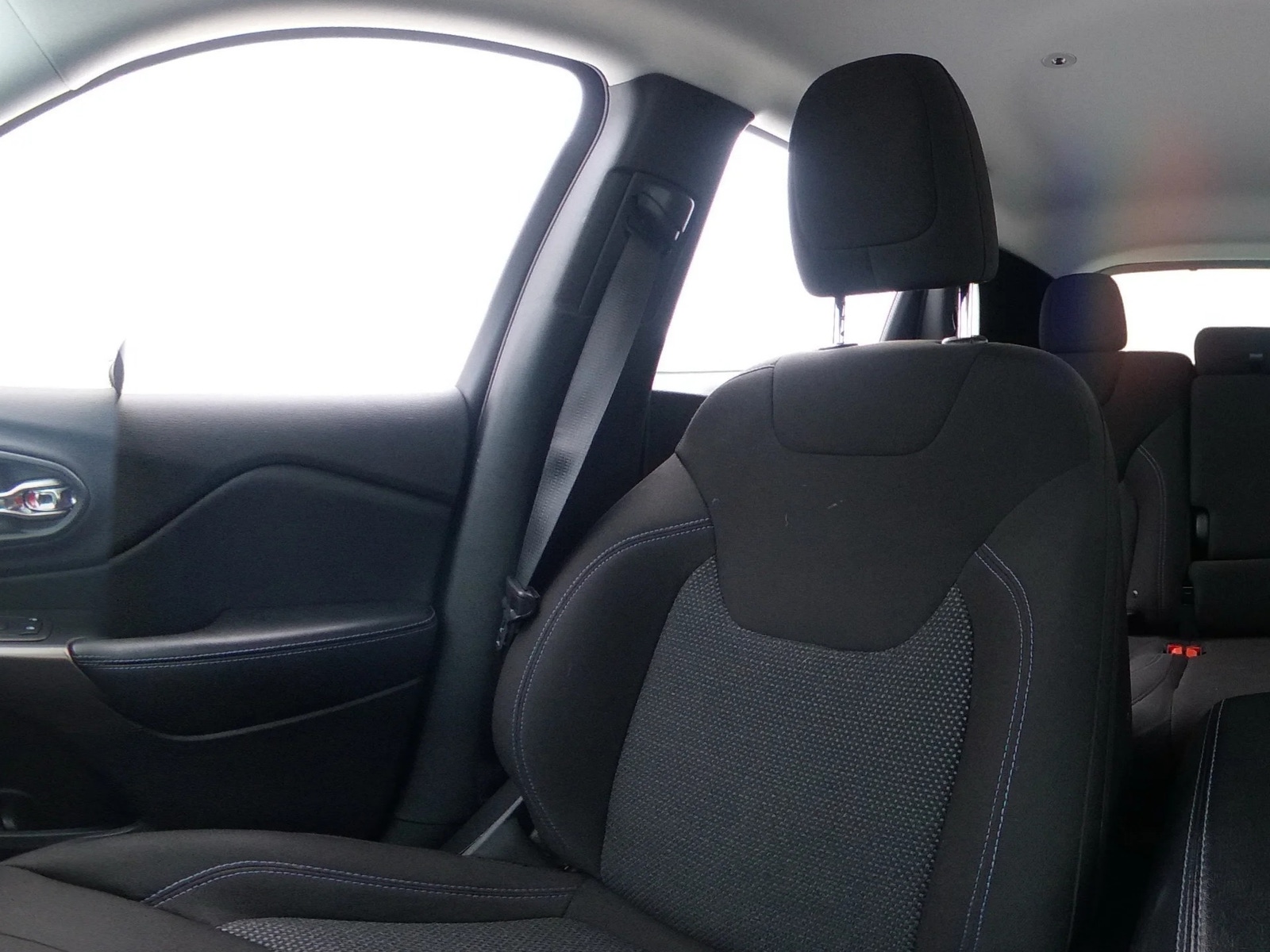 Thumbnail: 2019 Jeep Cherokee - 2
