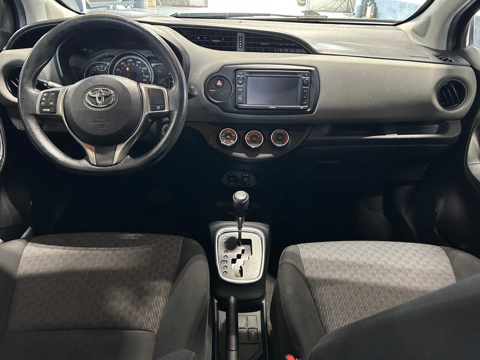 Thumbnail: 2017 Toyota Yaris - 3