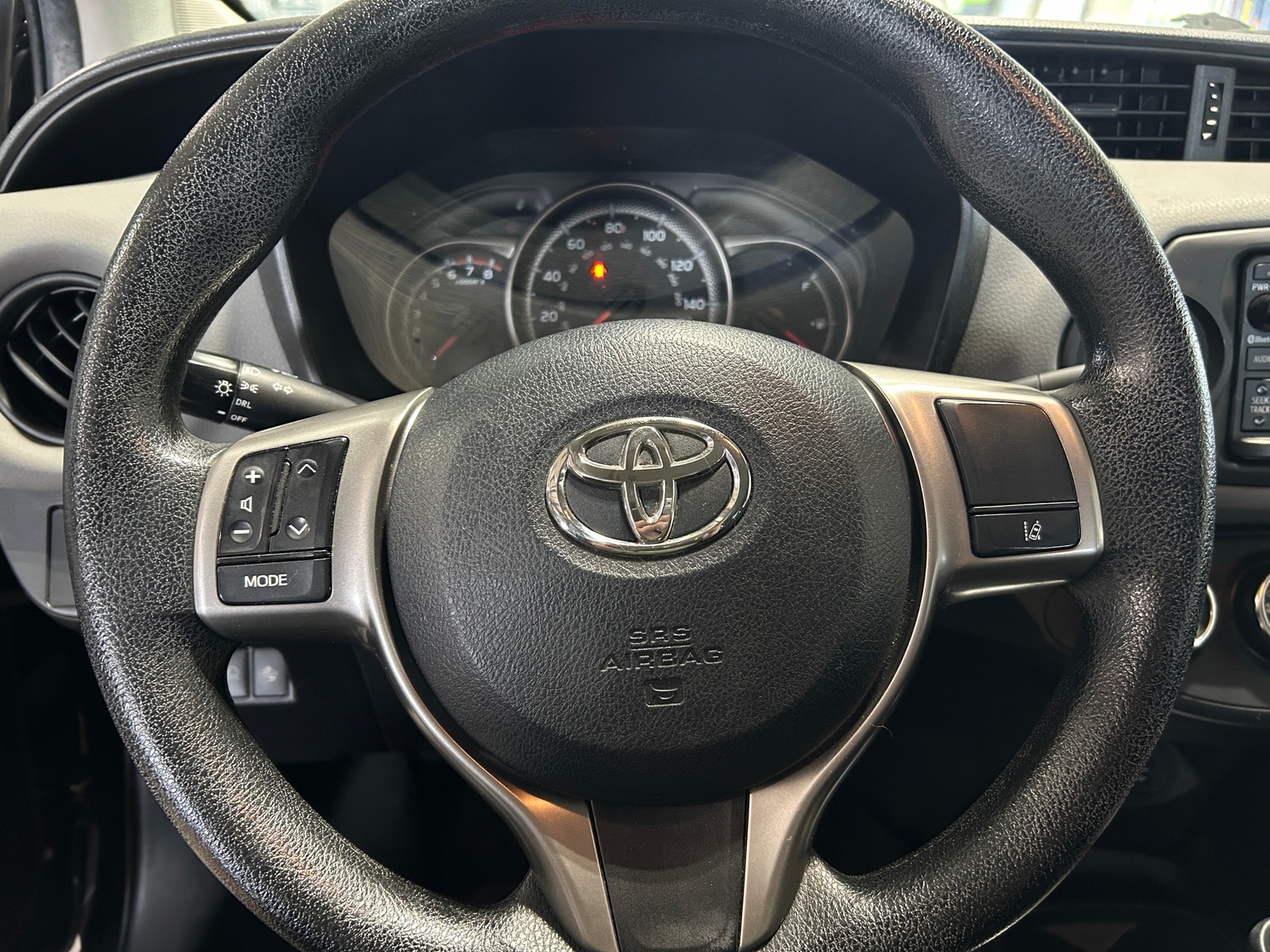 Thumbnail: 2017 Toyota Yaris - 5