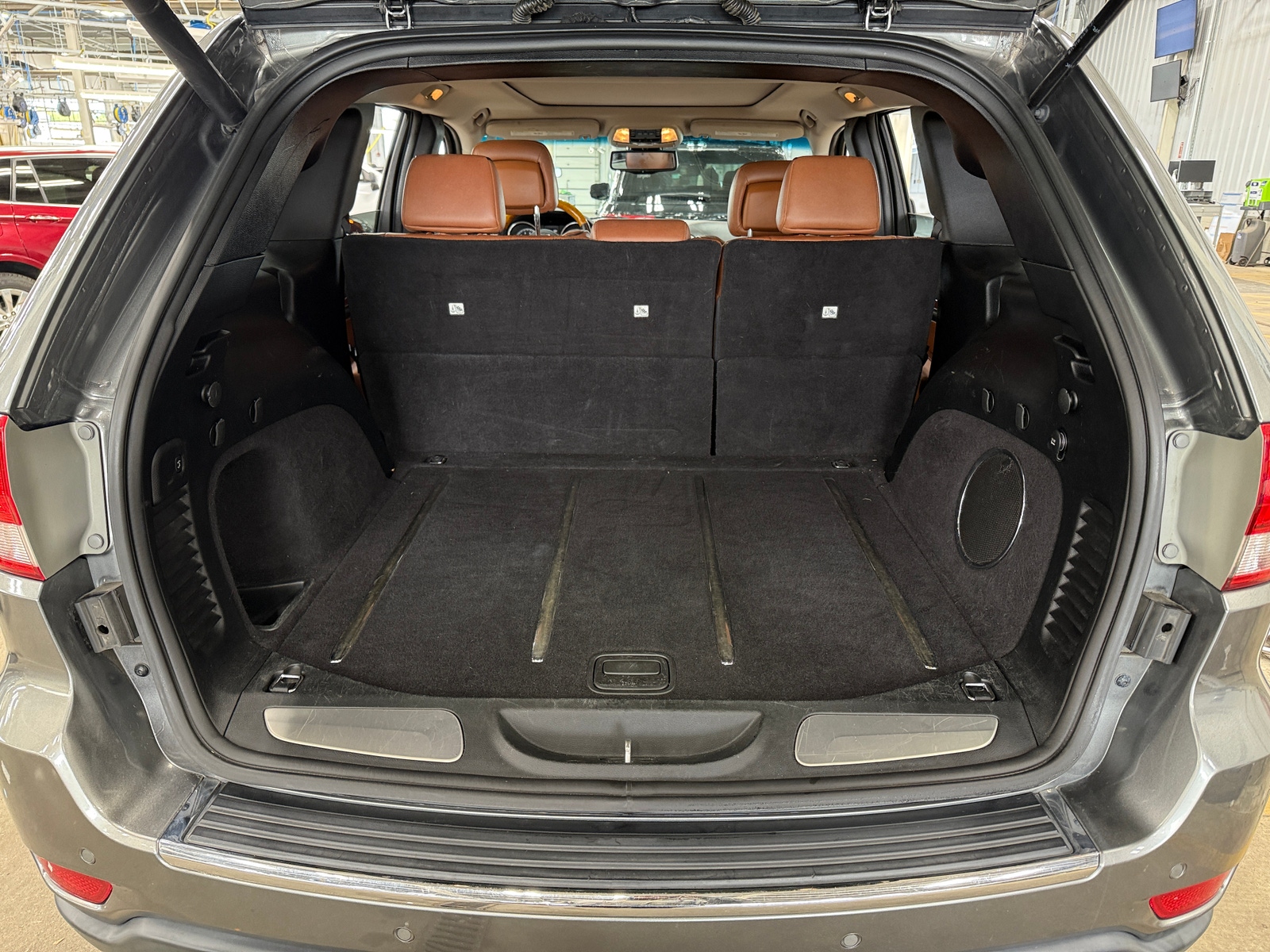 Thumbnail: 2013 Jeep Grand Cherokee - 6