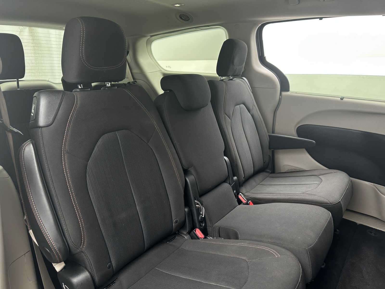 Thumbnail: 2018 Chrysler Pacifica - 6
