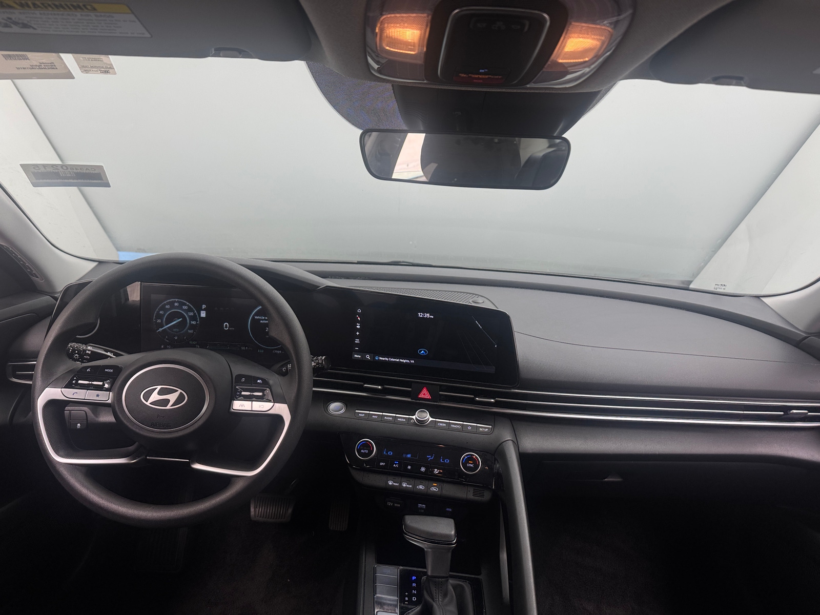 Thumbnail: 2024 Hyundai Elantra - 3