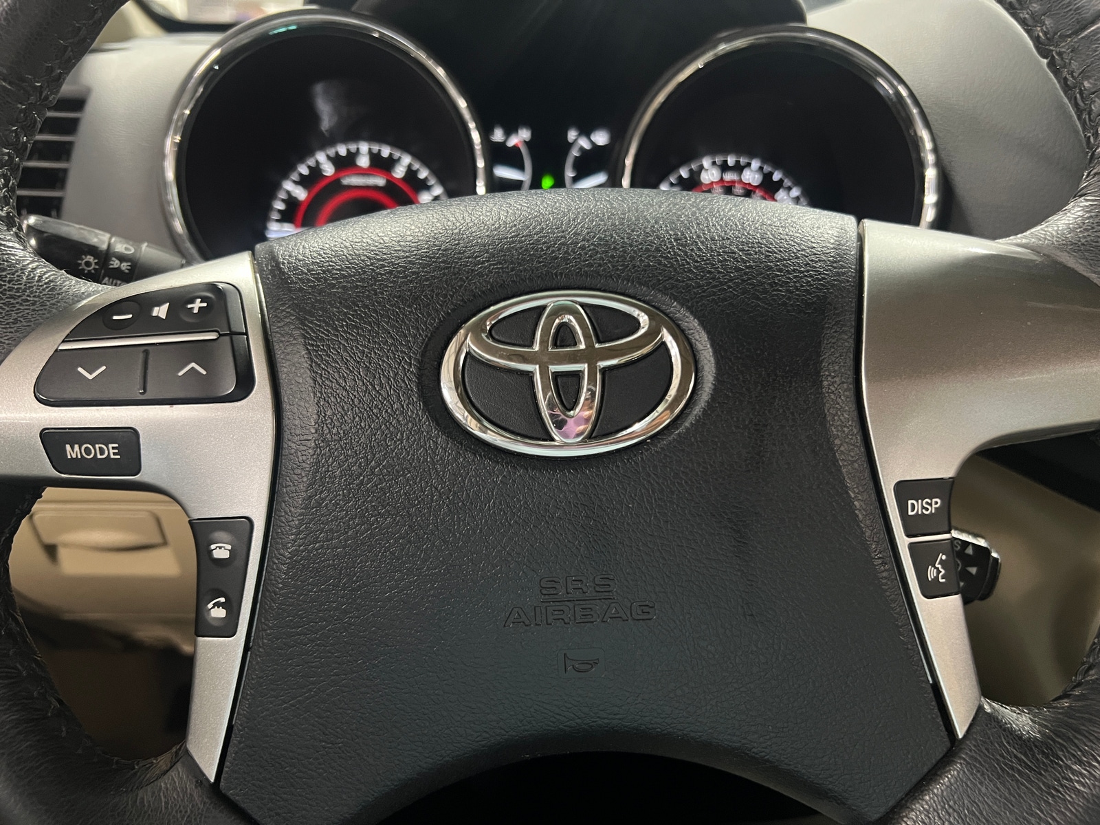 Thumbnail: 2012 Toyota Highlander - 3