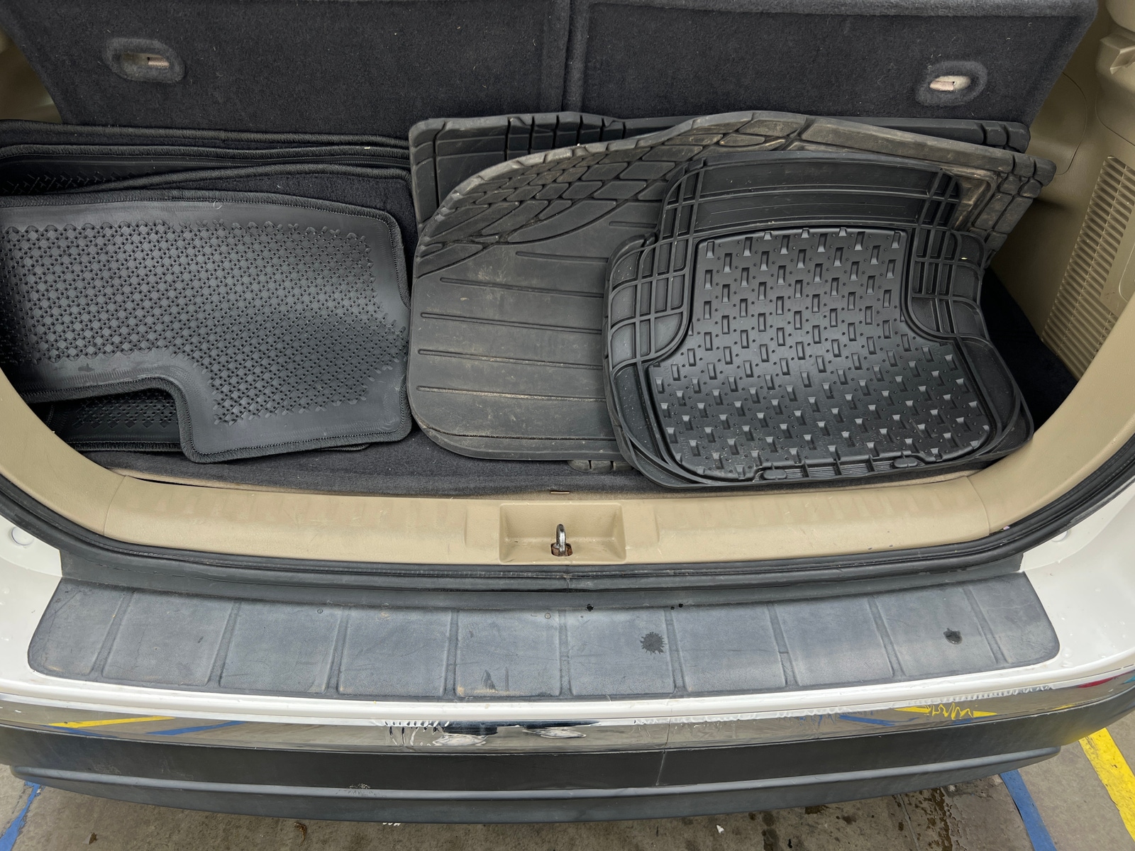 Thumbnail: 2012 Toyota Highlander - 5