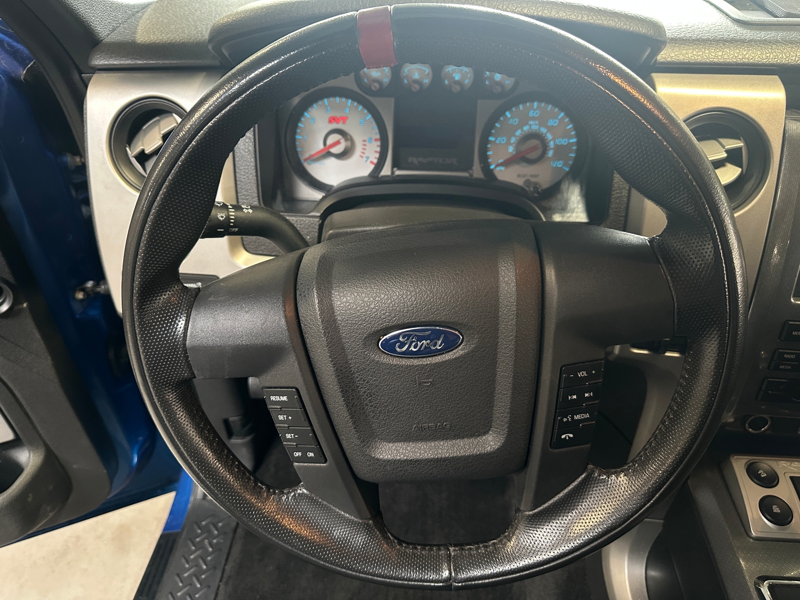 Thumbnail: 2010 Ford Econoline - 4