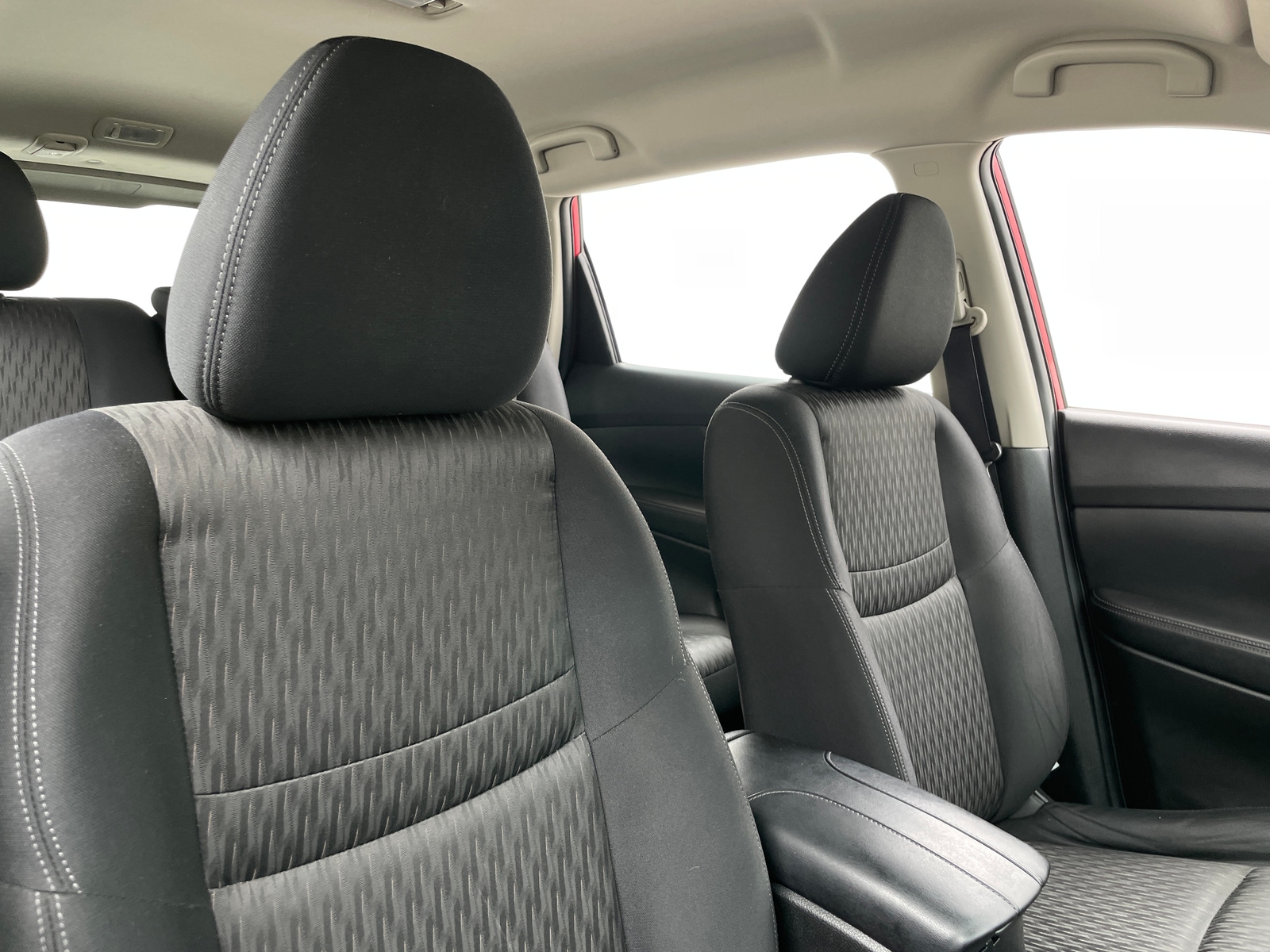 Thumbnail: 2017 Nissan Rogue - 2