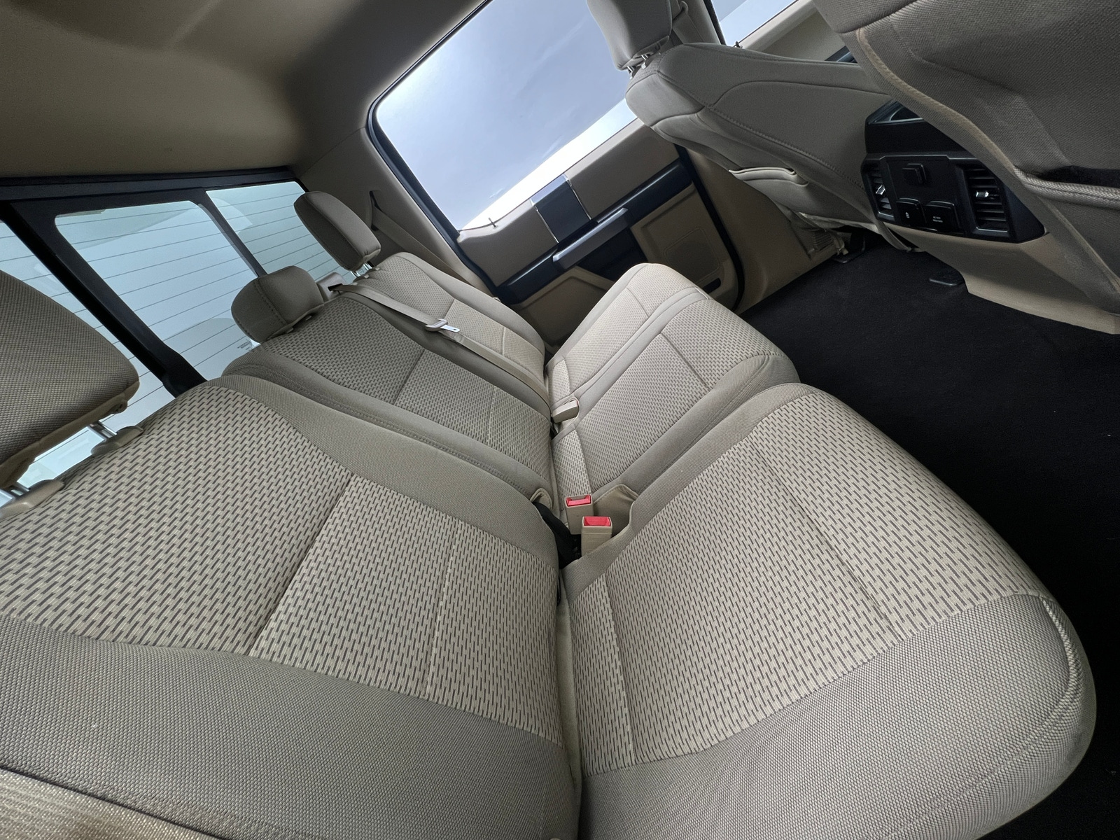 Thumbnail: 2018 Ford Econoline - 6