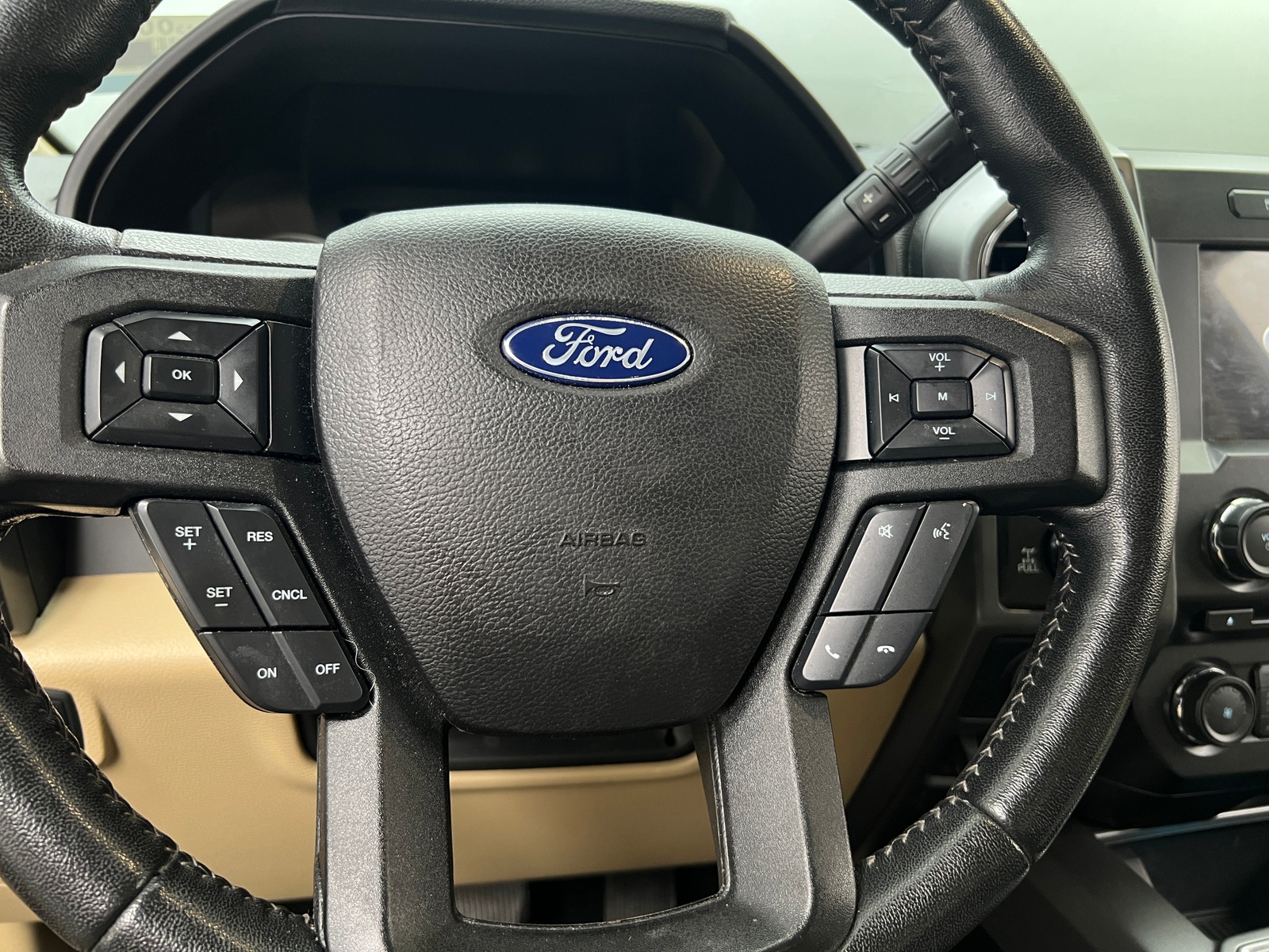 Thumbnail: 2018 Ford Econoline - 5