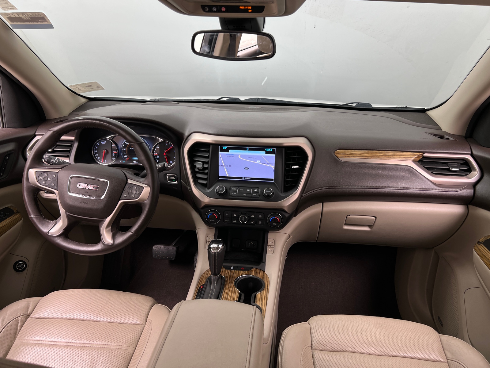 Thumbnail: 2017 GMC Acadia - 2