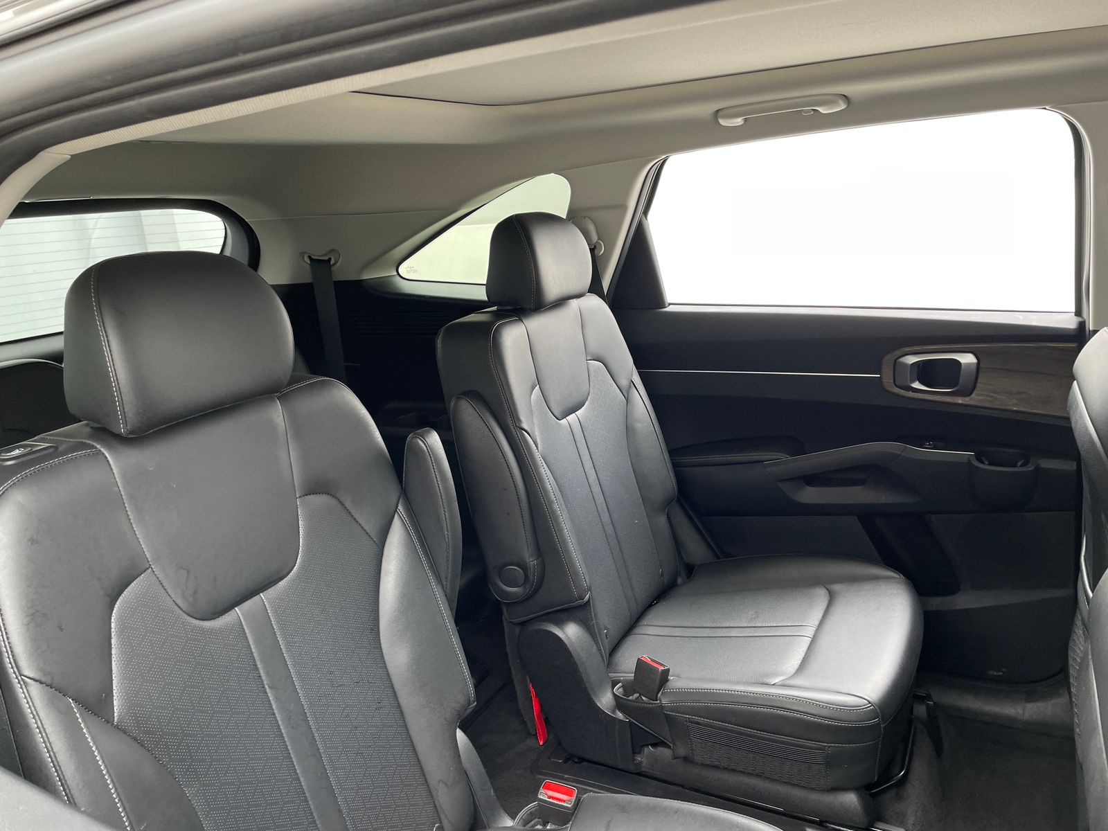 Thumbnail: 2023 Kia Sorento - 5
