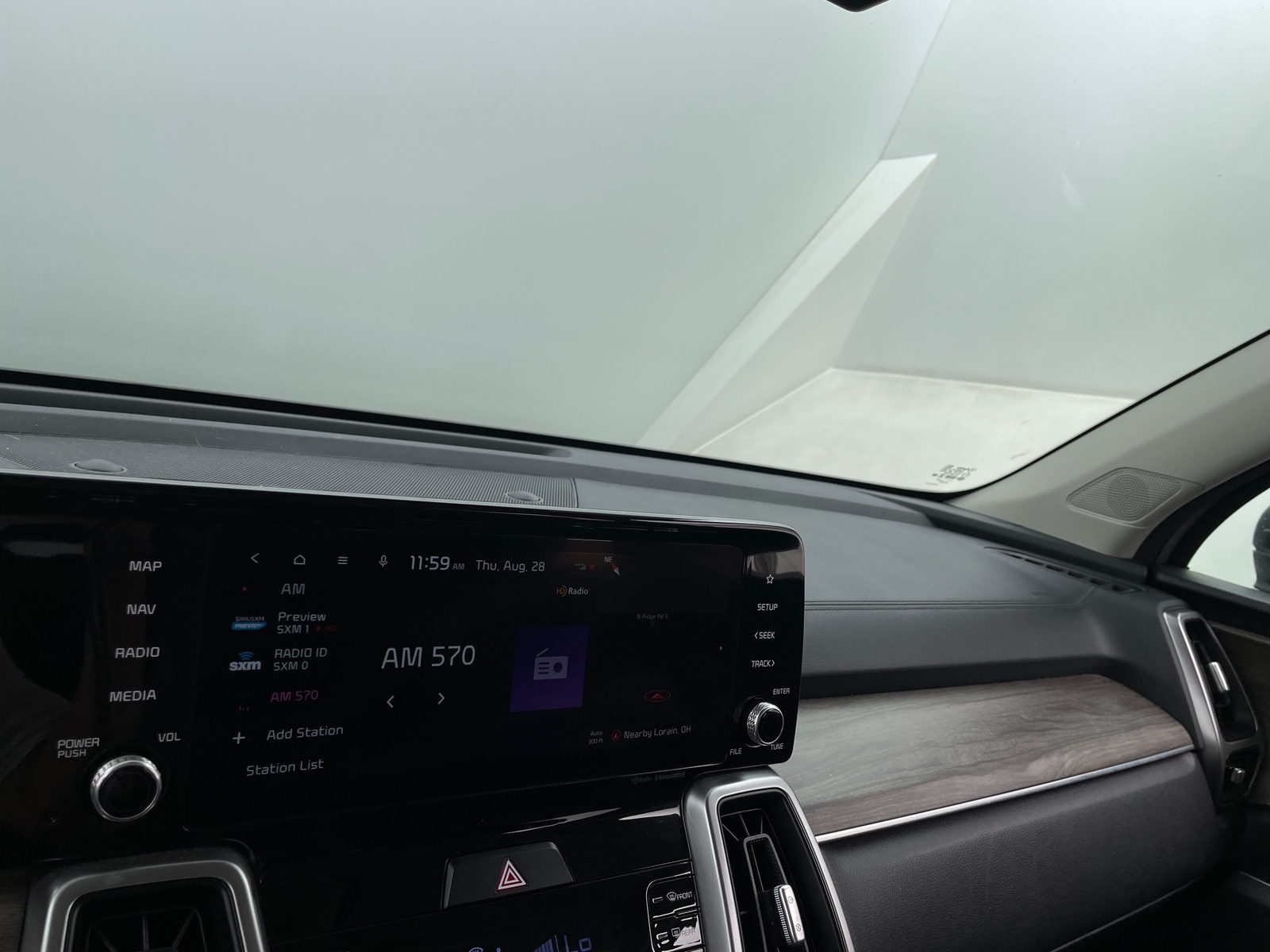 Thumbnail: 2023 Kia Sorento - 3