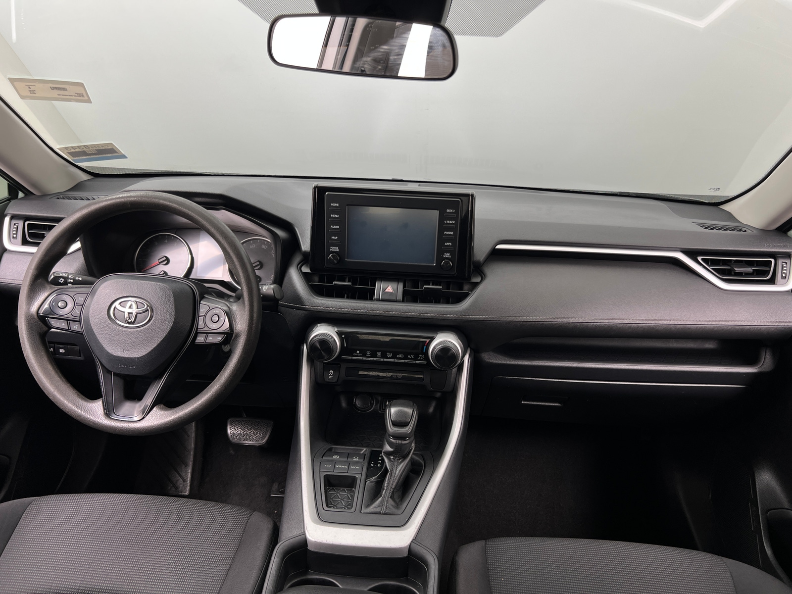 Thumbnail: 2019 Toyota RAV4 - 3