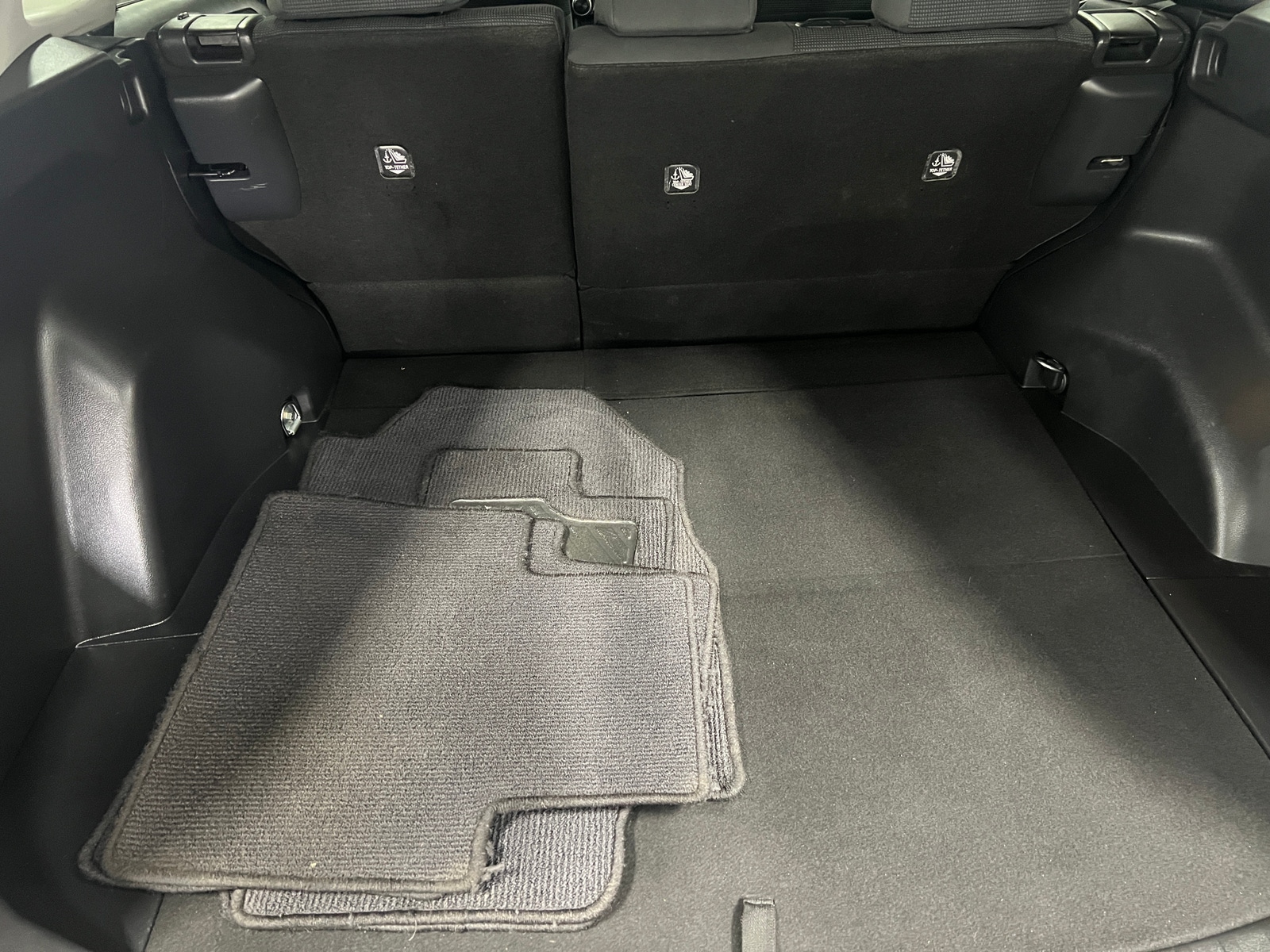 Thumbnail: 2019 Toyota RAV4 - 7