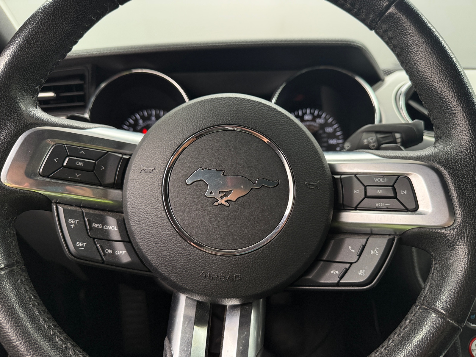 Thumbnail: 2015 Ford Mustang - 4