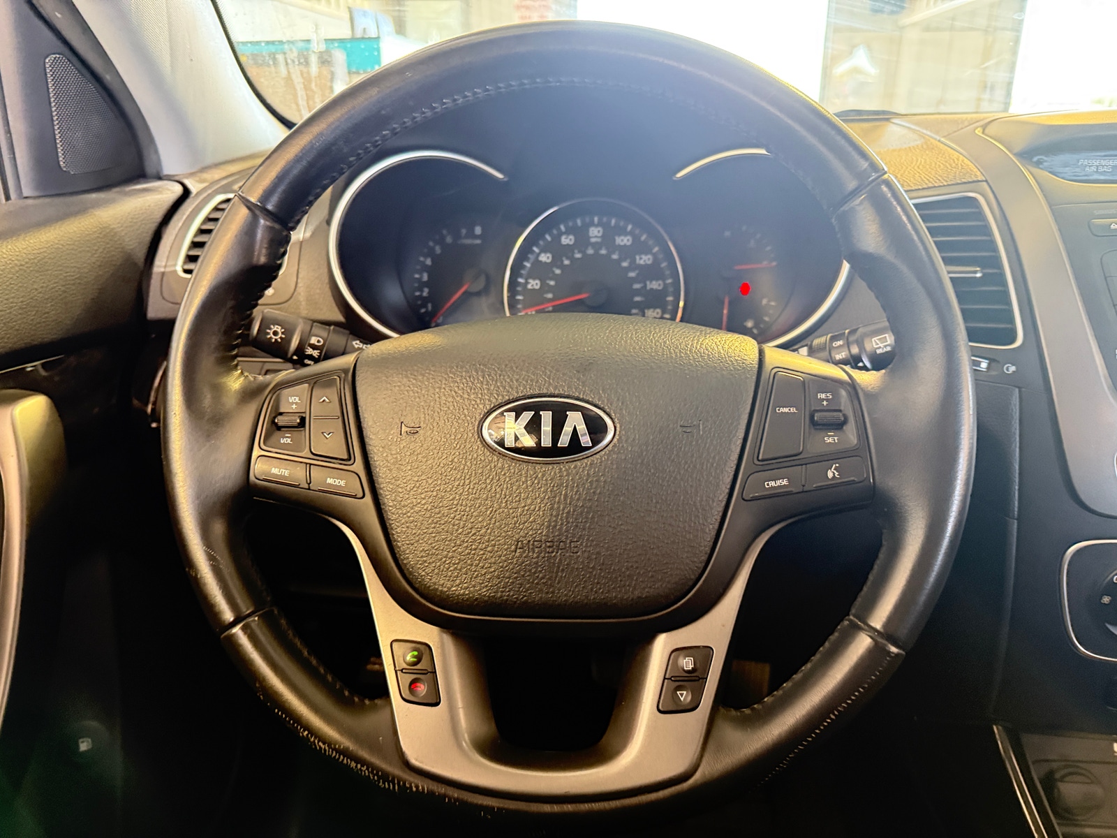 Thumbnail: 2015 Kia Sorento - 5
