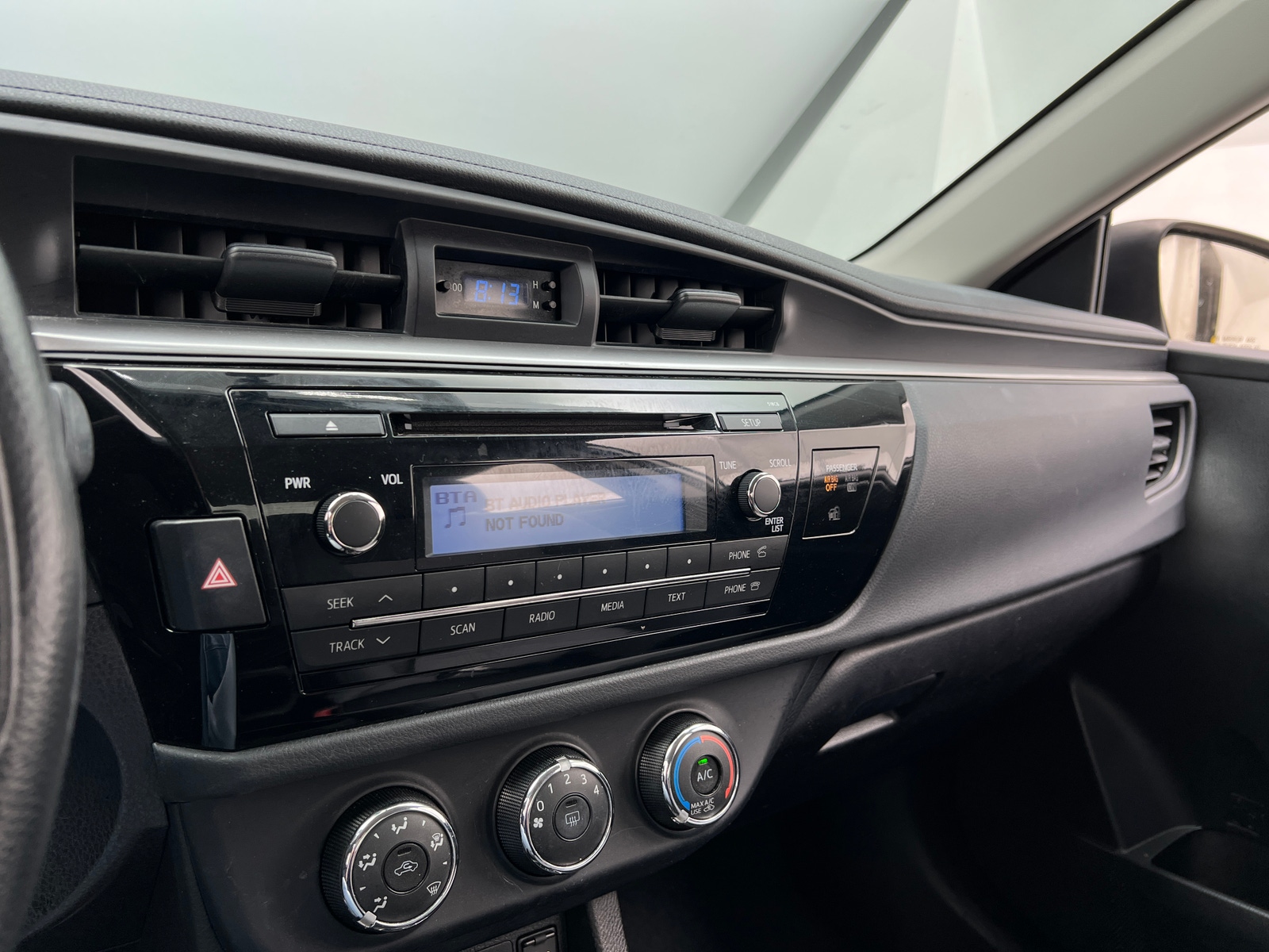 Thumbnail: 2014 Toyota Corolla - 4