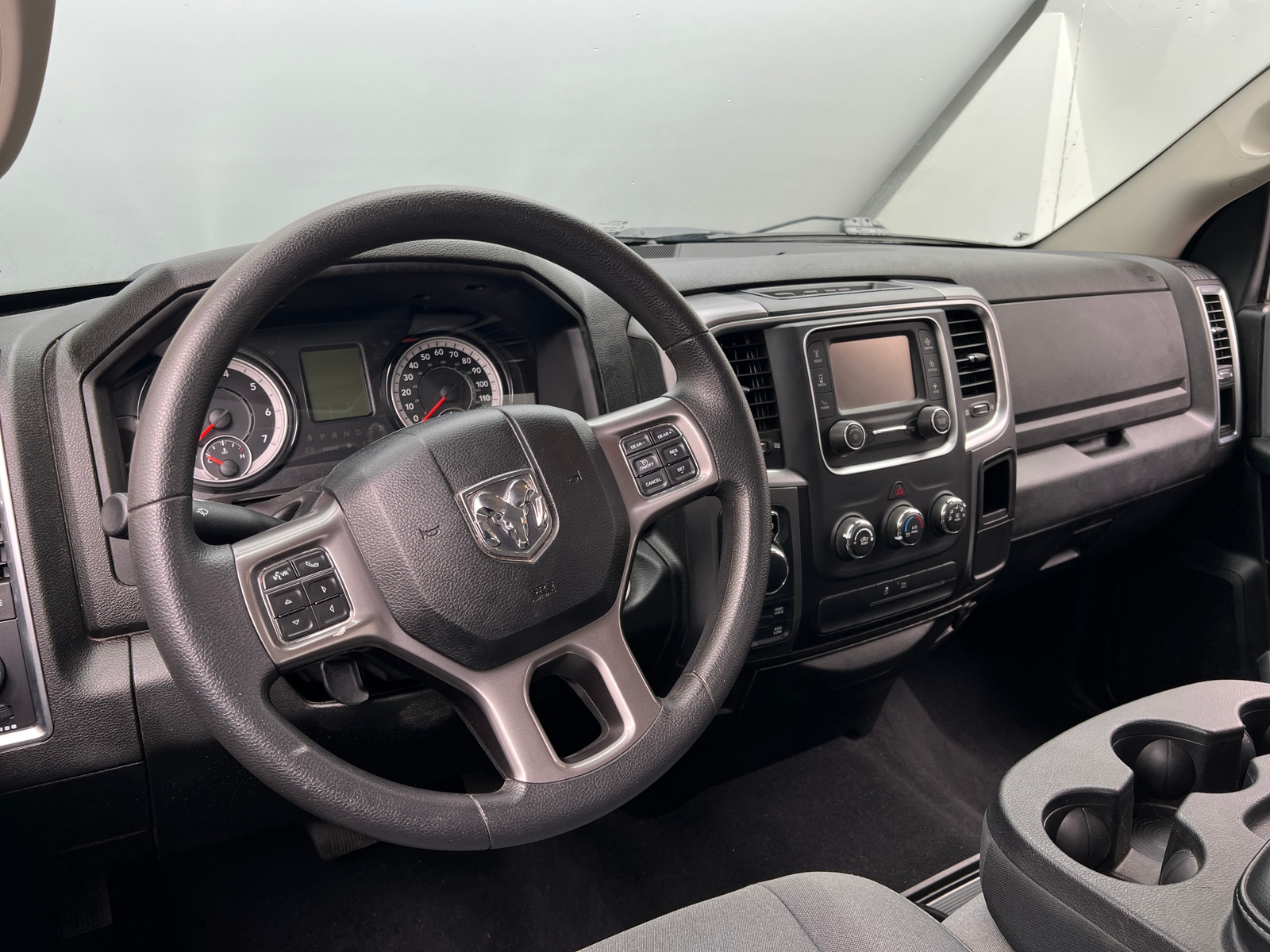 Thumbnail: 2021 RAM 1500 Classic - 3