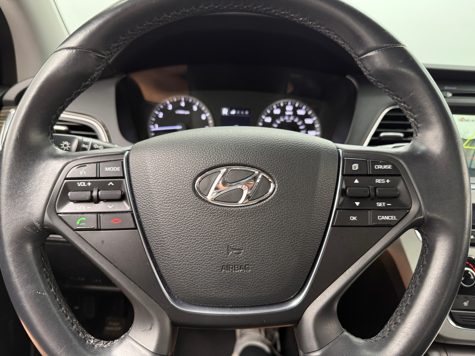 Thumbnail: 2016 Hyundai Sonata - 4