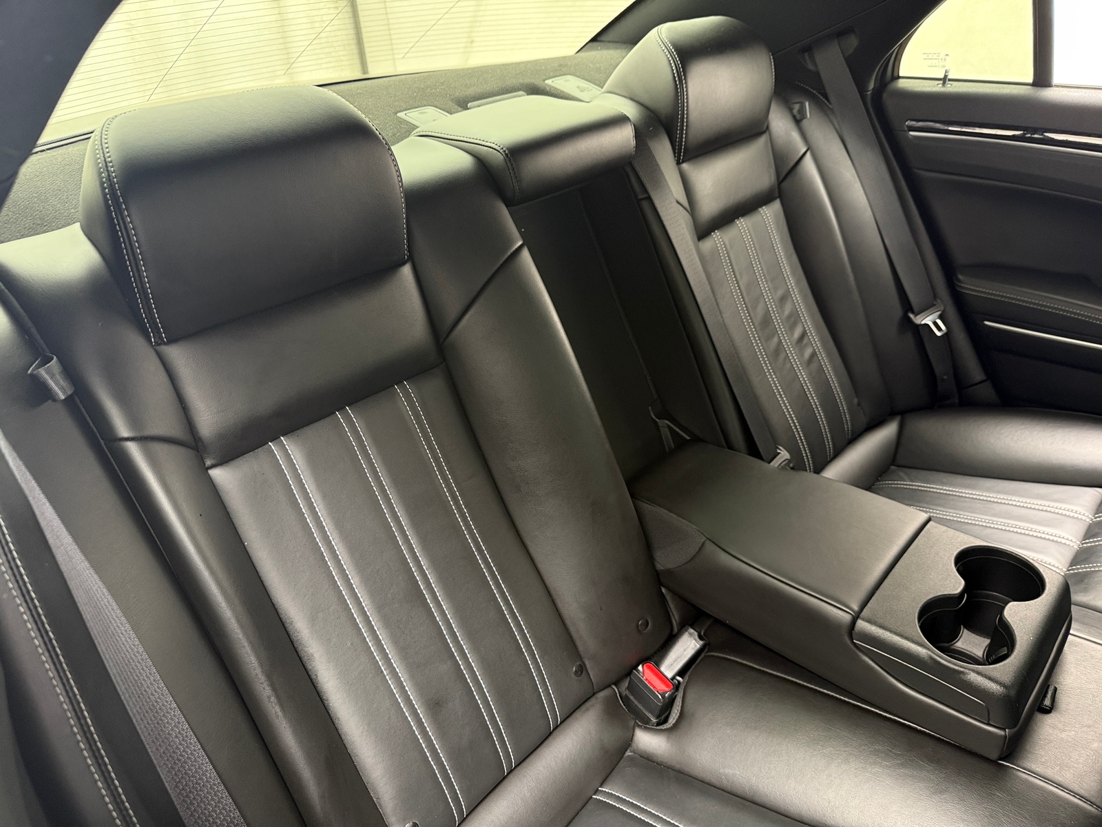 Thumbnail: 2023 Chrysler 300 - 5