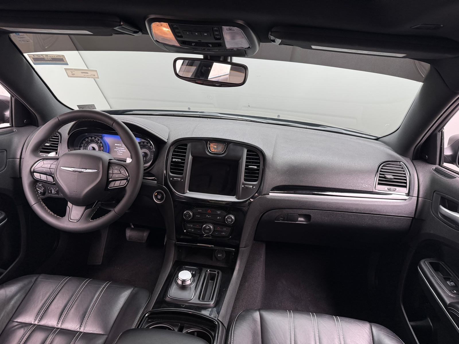 Thumbnail: 2023 Chrysler 300 - 2