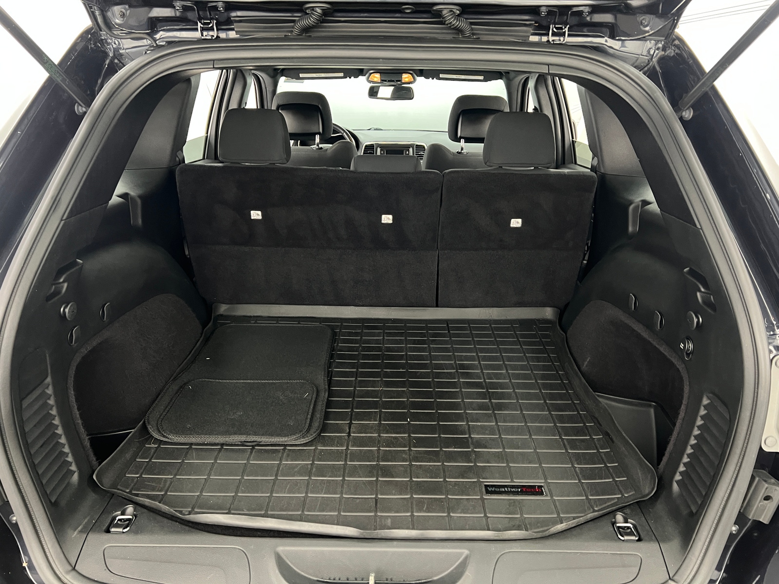 Thumbnail: 2015 Jeep Grand Cherokee - 7