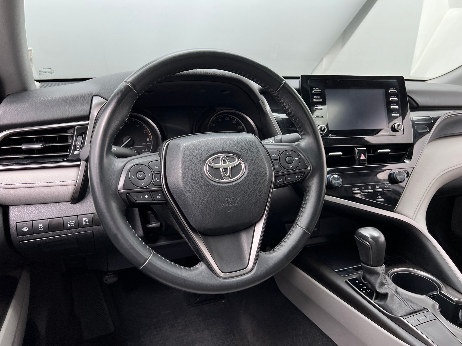 Thumbnail: 2022 Toyota Camry - 4