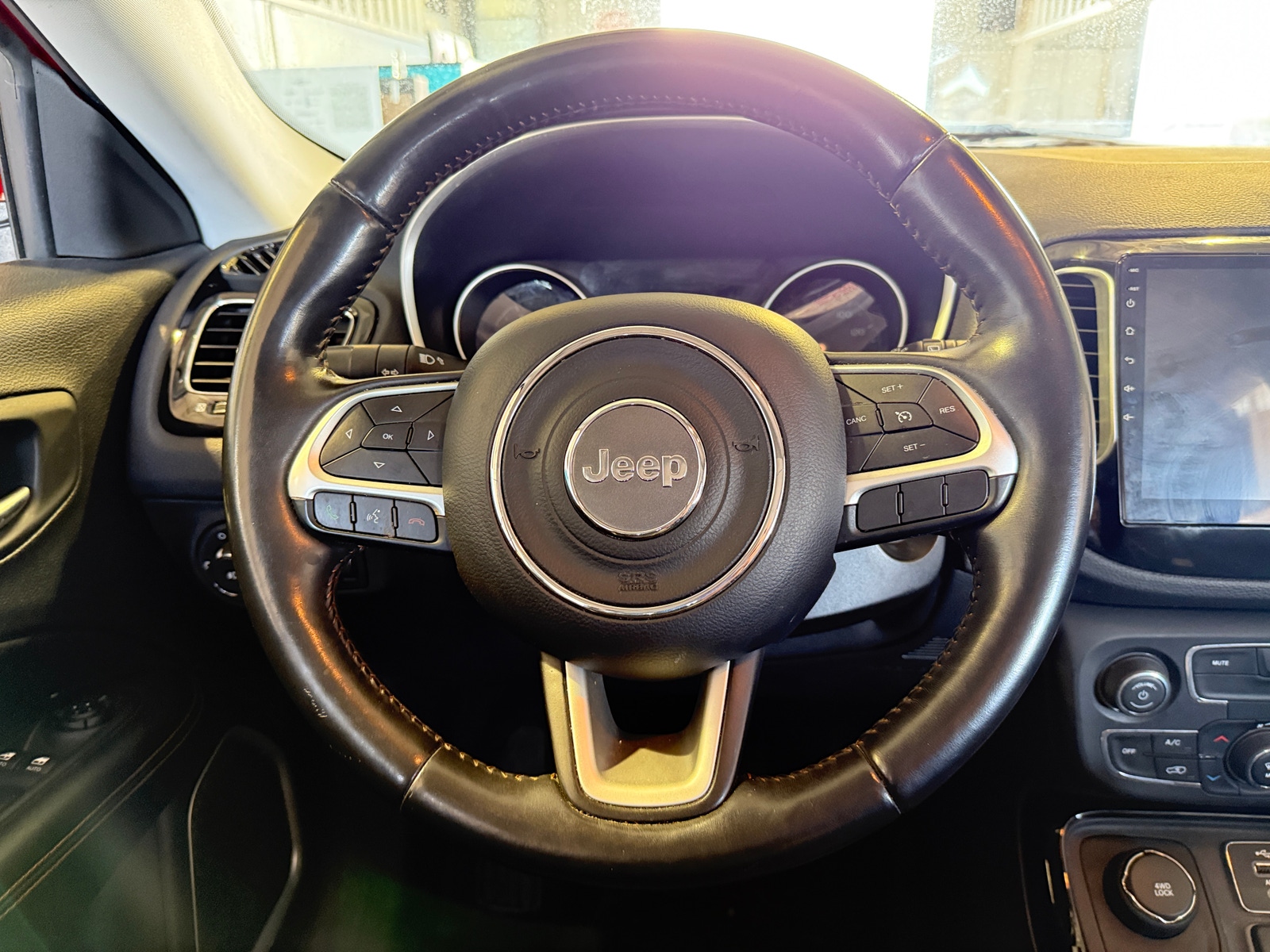 Thumbnail: 2018 Jeep Compass - 3