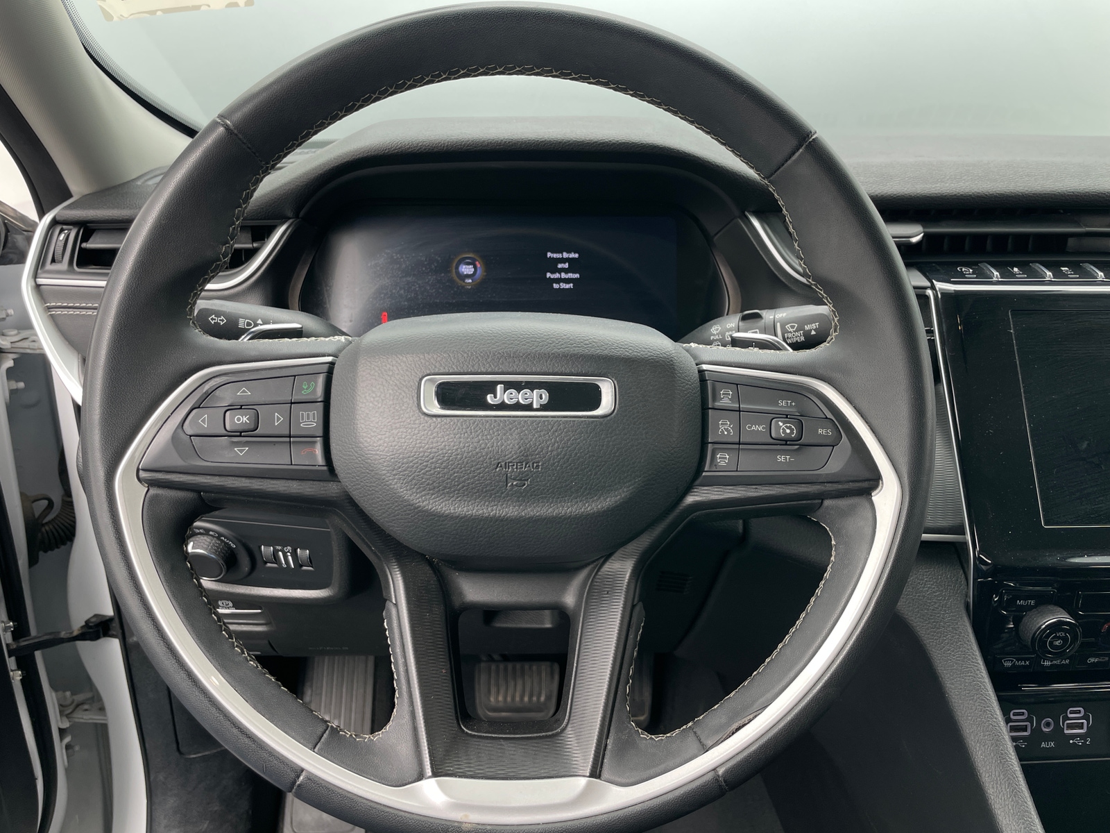Thumbnail: 2023 Jeep Grand Cherokee L - 5
