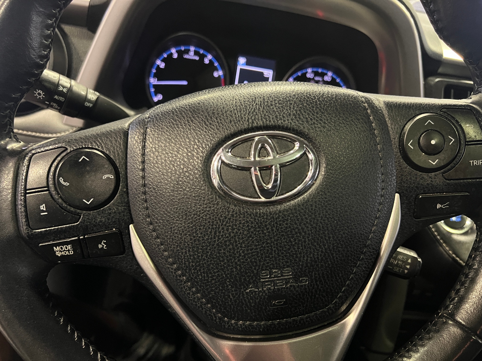 Thumbnail: 2018 Toyota RAV4 - 5