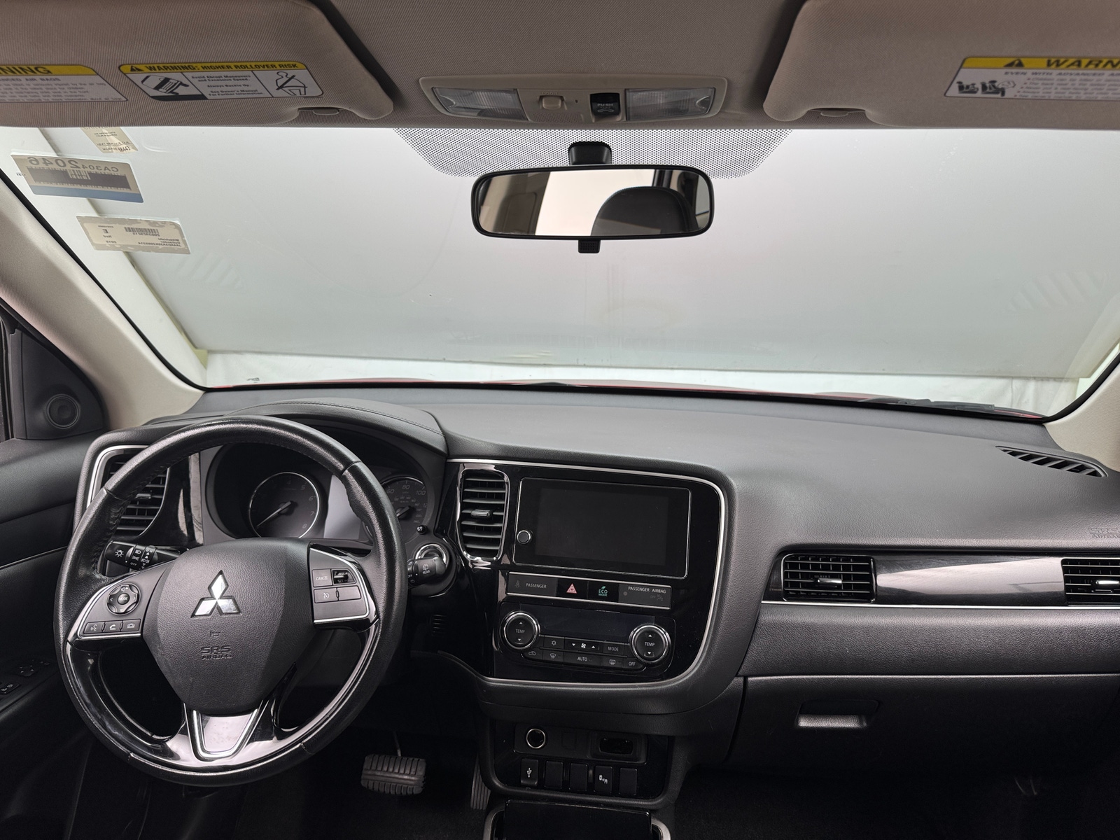 Thumbnail: 2019 Mitsubishi Outlander - 3