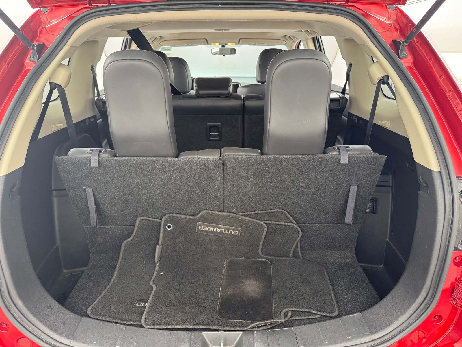 Thumbnail: 2019 Mitsubishi Outlander - 7
