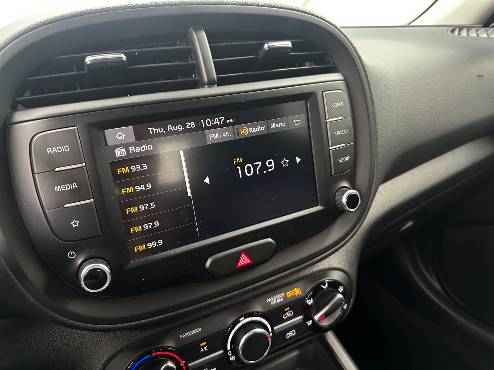 Thumbnail: 2023 Kia Soul - 4
