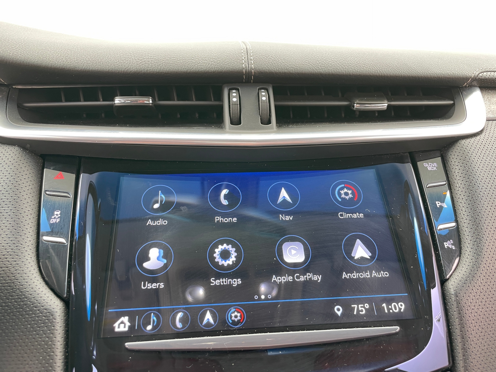 Thumbnail: 2019 Cadillac XTS - 3