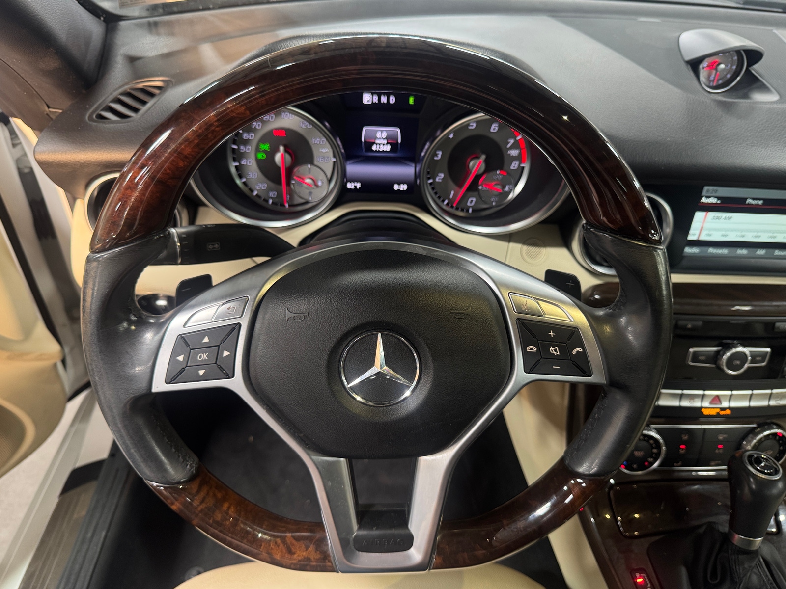 Thumbnail: 2014 Mercedes-Benz SLK - 4