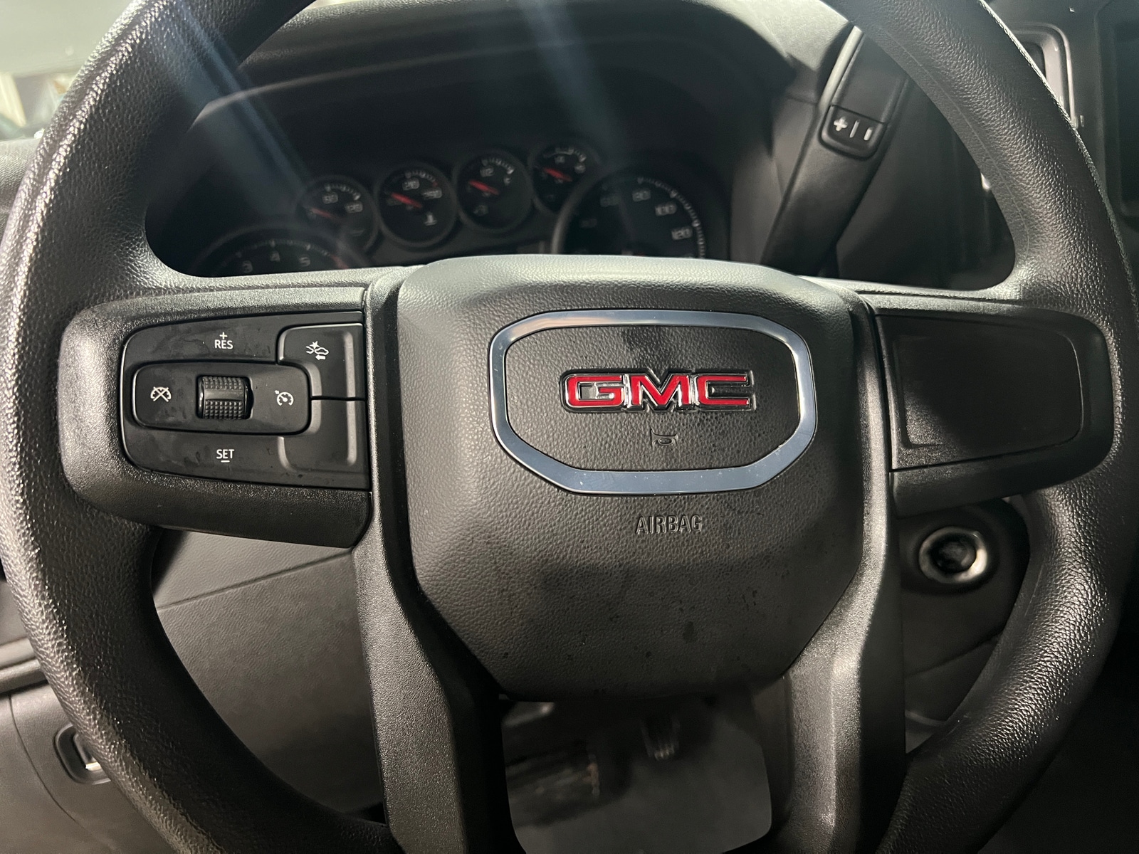 Thumbnail: 2024 GMC Sierra 1500 - 5